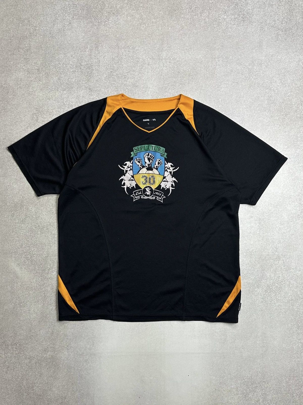 Band Tees Vintage Sepultura 30 Black Band Tee XL T-shirt Rare Size US XL / EU 56 / 4 - 3 Thumbnail
