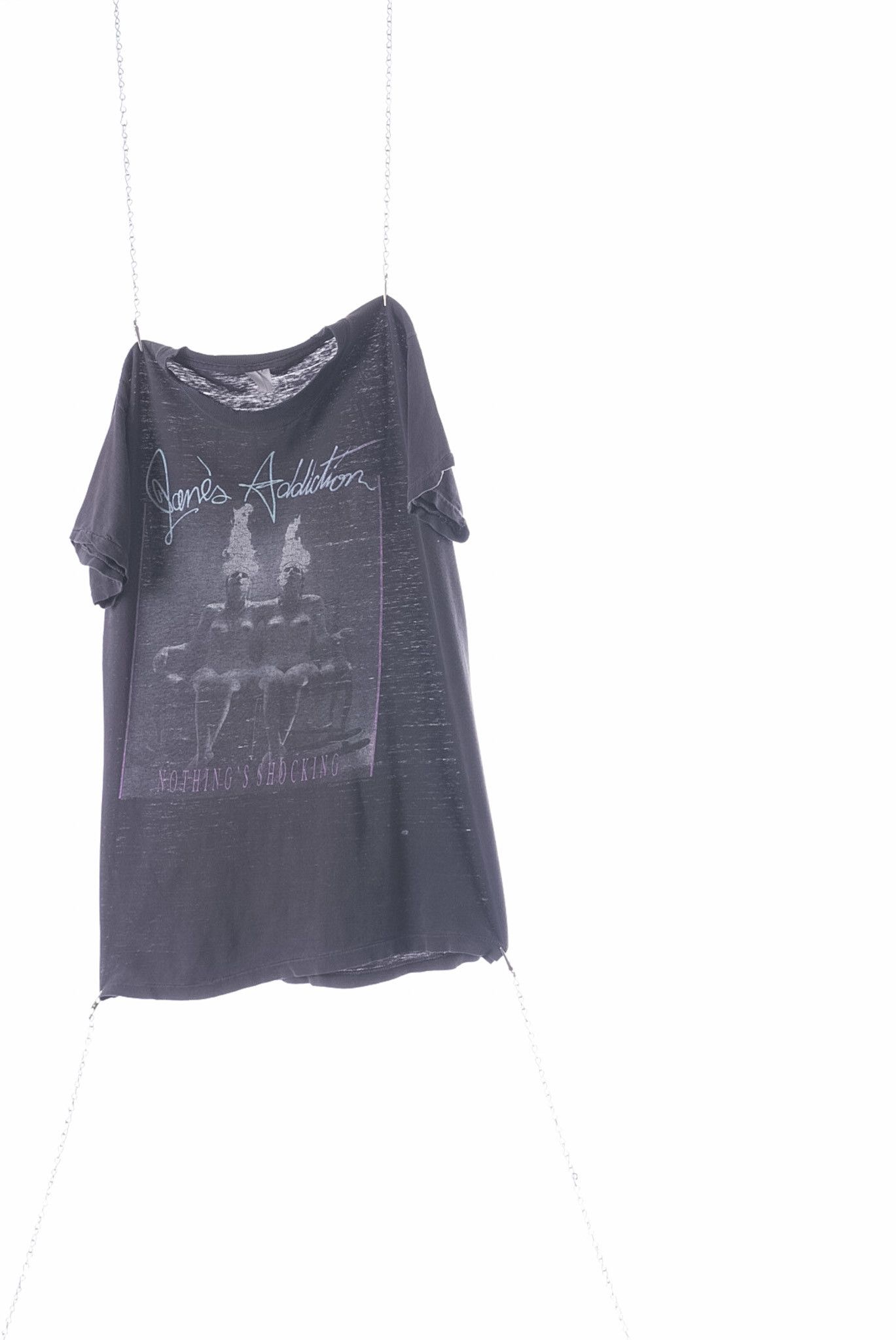 Vintage VINTAGE 1988 JANES ADDICITION ‘NOTHINGS SHOCKING’ T-SHIRT Size US L / EU 52-54 / 3 - 4 Thumbnail