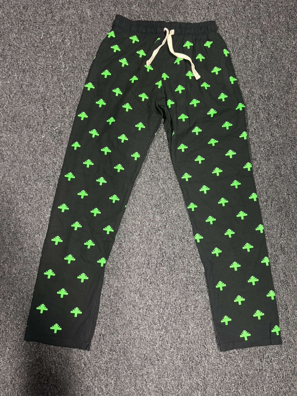 Vertabrae Vertabrea Everyday pant Black/Green sz S Size US 30 / EU 46 - 1 Thumbnail