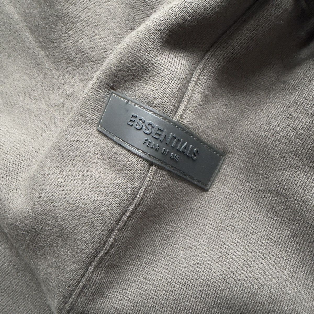 Essentials FEAR OF GOD ESSENTIAL OFFBLACK SWEATSHORT Size US 30 / EU 46 - 5 Thumbnail