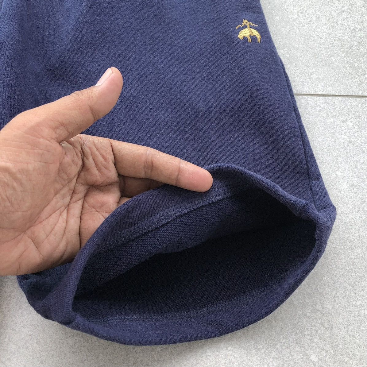 Brooks Brothers Brooks Brothers shorts Pants With A Gold Embroidered Logo Size US 34 / EU 50 - 10 Thumbnail