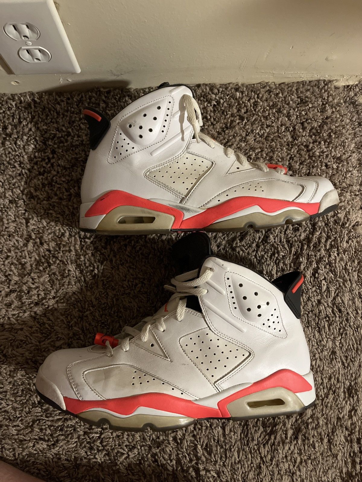 Jordan Brand × Nike Jordan six white infrared 2013 Size US 10.5 / EU 43-44 - 1 Thumbnail