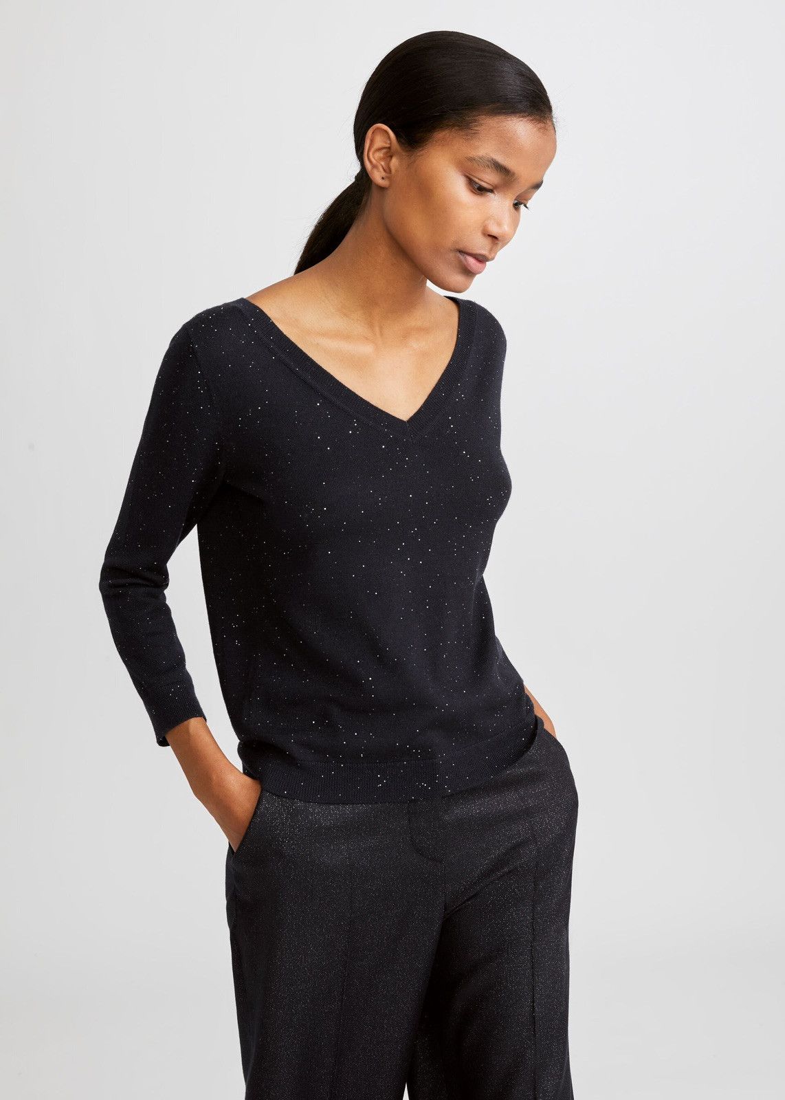 Loro Piana o1srvl11e0125 Stella Alpina V-Neck Sweater in Navy Blue Size M / US 6-8 / IT 42-44 - 5 Thumbnail