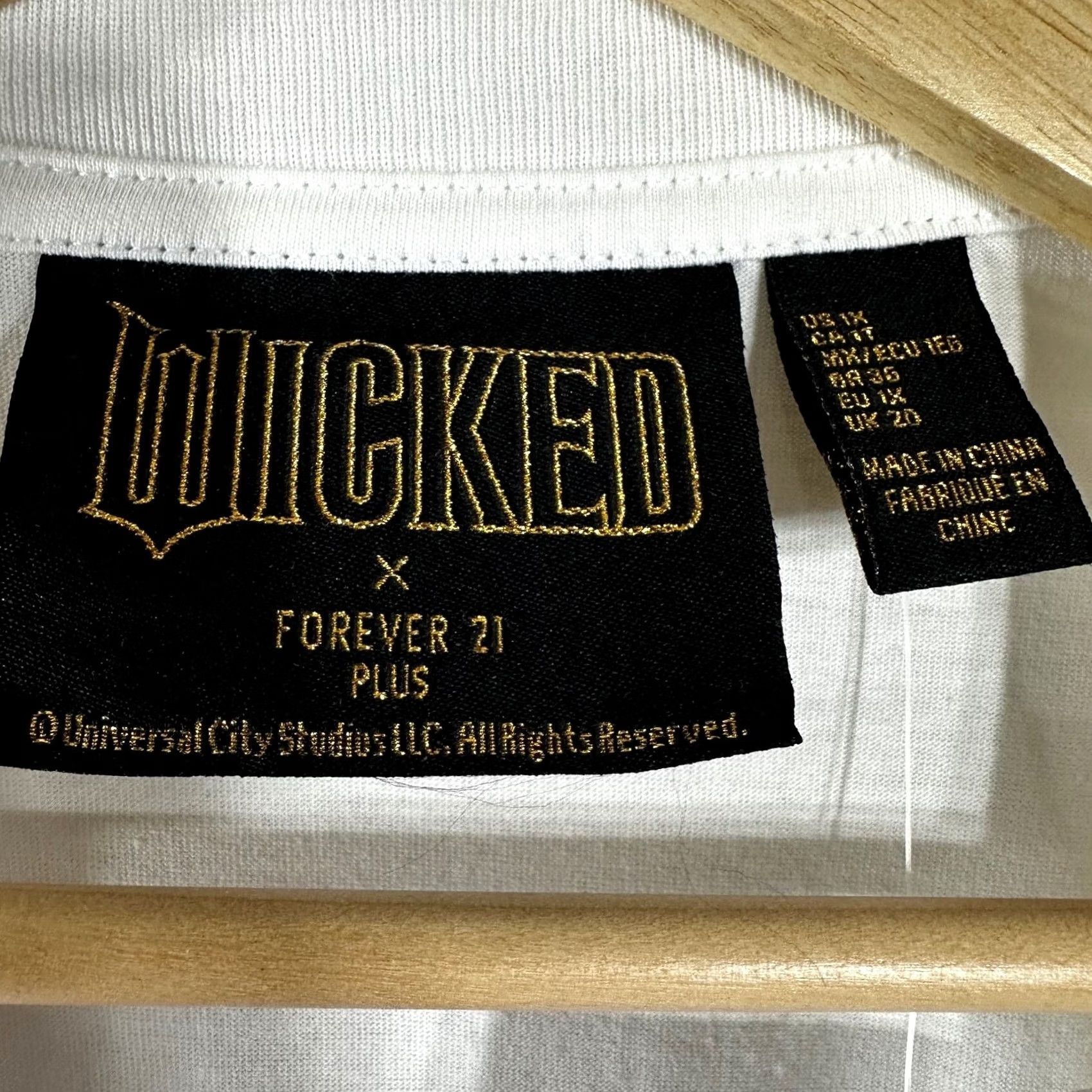 Forever 21 Wicked Forever 21 Plus White Rhinestone Logo Graphic Shirt Size 1X New Size XL / US 12-14 / IT 48-50 - 2 Thumbnail