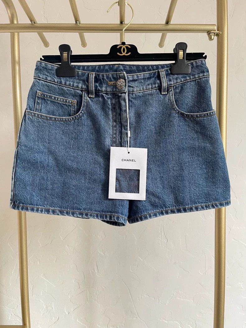 Chanel 22k denim shorts