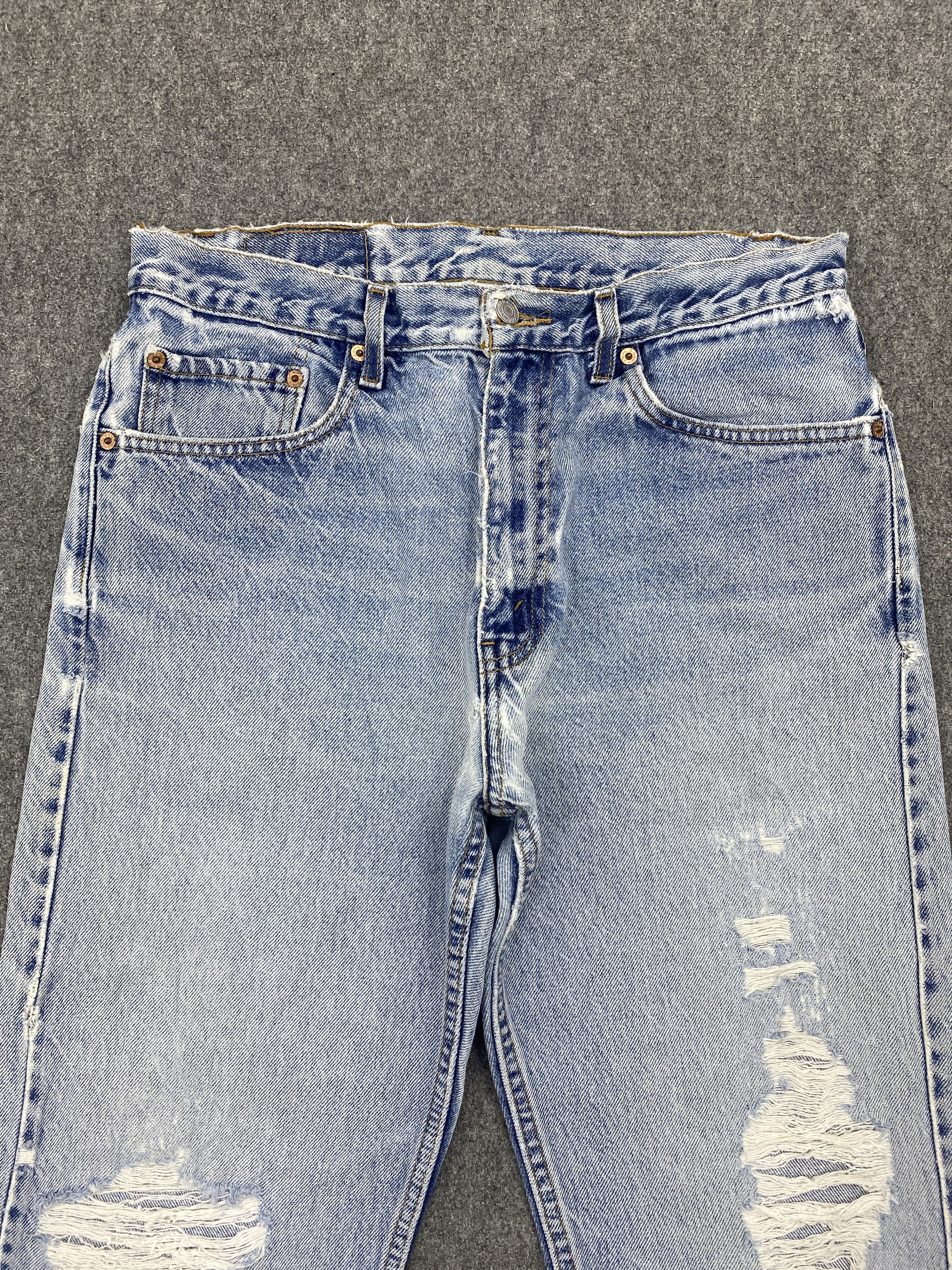 Levi's Vintage 90s Distressed Levis 505 Light Washed Jeans DP2655 Size US 32 / EU 48 - 2 Thumbnail