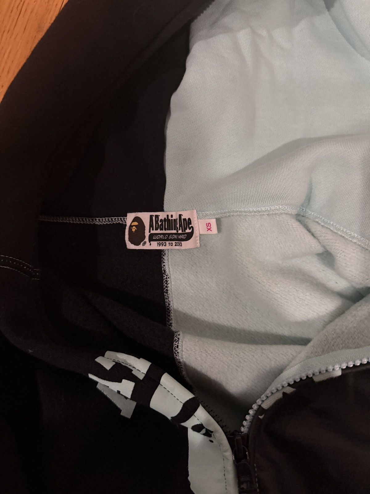 Bape BAPE half and half full zip holdie blue/teal and black split Size XS / US 0-2 / IT 36-38 - 3 Thumbnail
