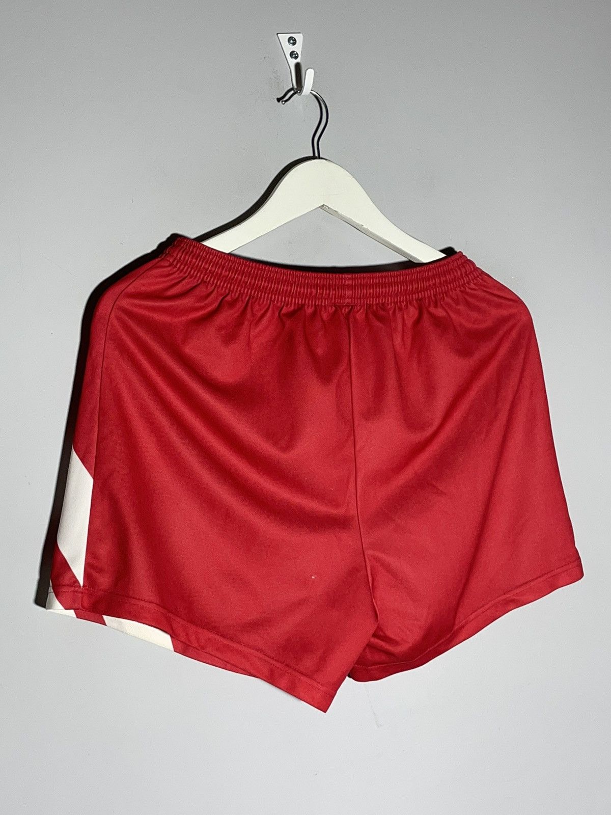 Adidas × Vintage Liverpool FC Adidas Equipment 1991/92 Home Football Shorts Size US 32 / EU 48 - 6 Thumbnail