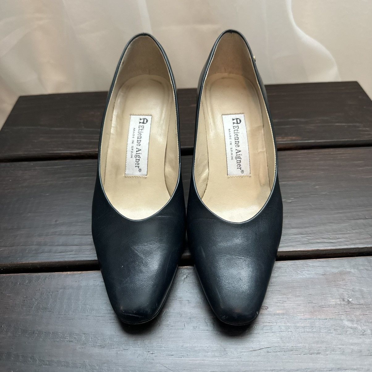 Etienne Aigner Etienne Aigner Taylor Heels Size 6.5M Black Leather Pumps Size US 6.5 / IT 36.5 - 1 Thumbnail