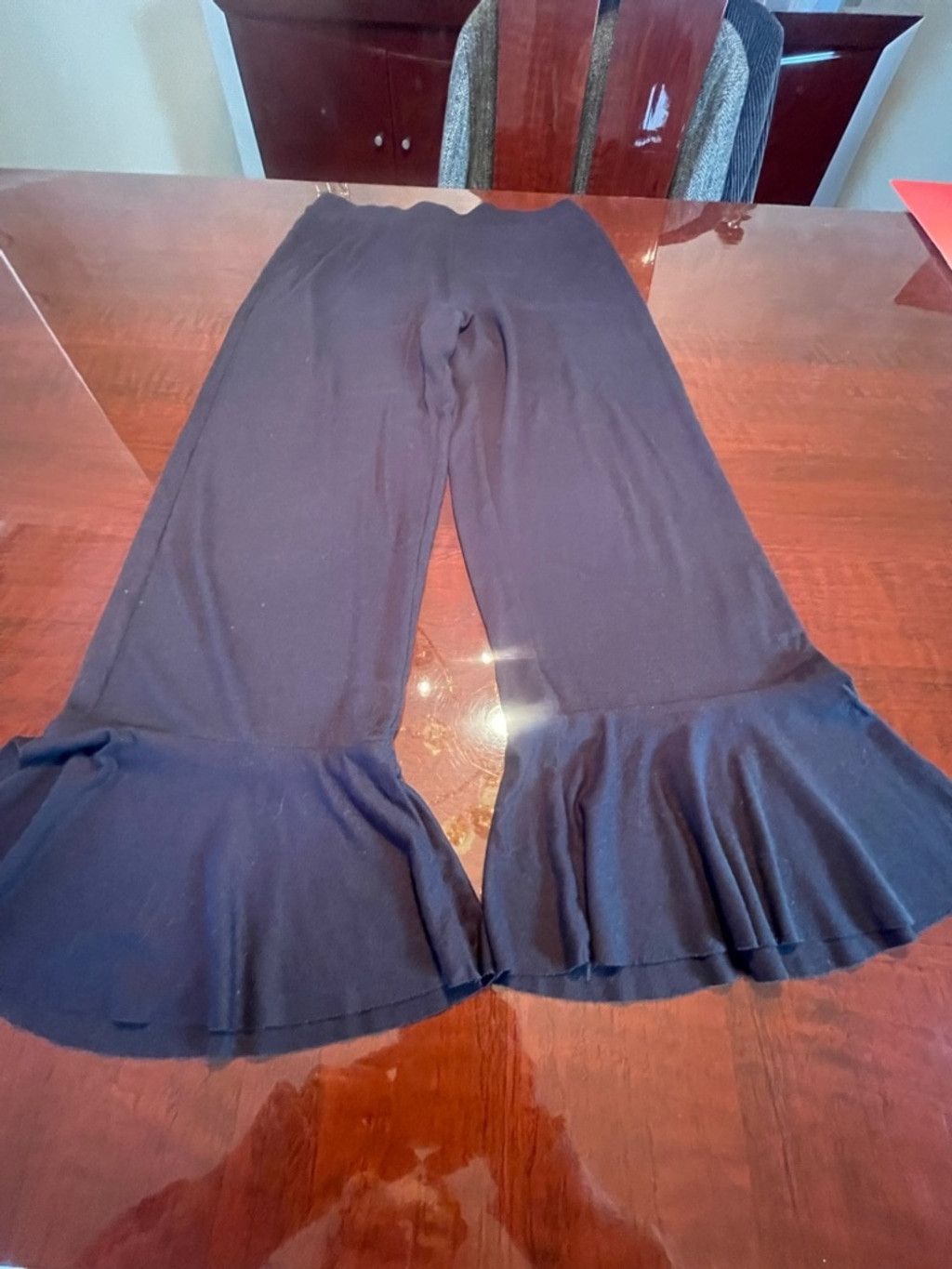 What Goes Around Comes Around Abound Ruffle Hem Wide Leg Pants Black Sz S High Waist Size 25" / US 0 / IT 36 - 4 Thumbnail