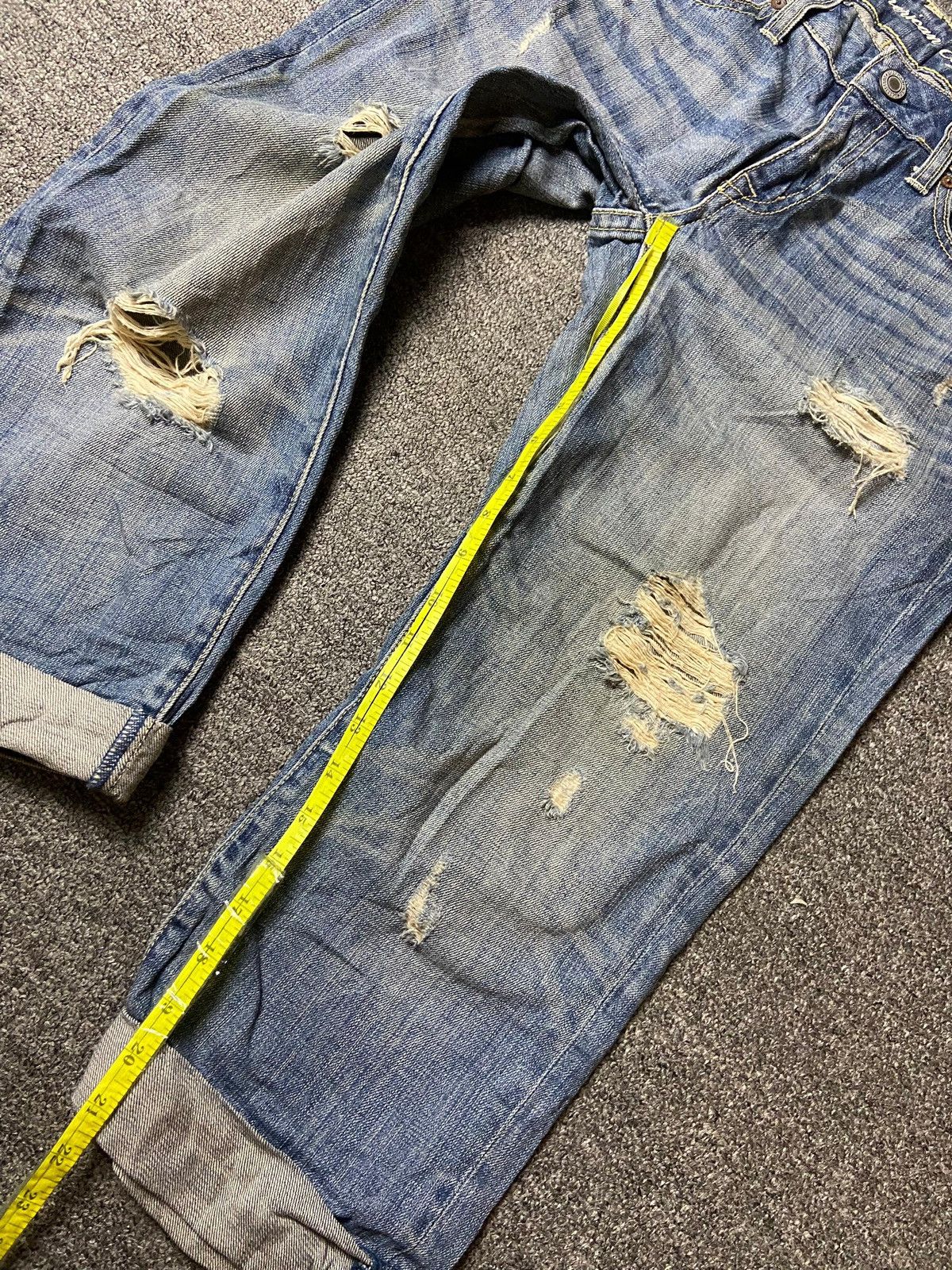 American Eagle Outfitters × Vintage American Eagle Distressed Denim Crop Ripped Jeans (123) Size US 33 - 7 Thumbnail