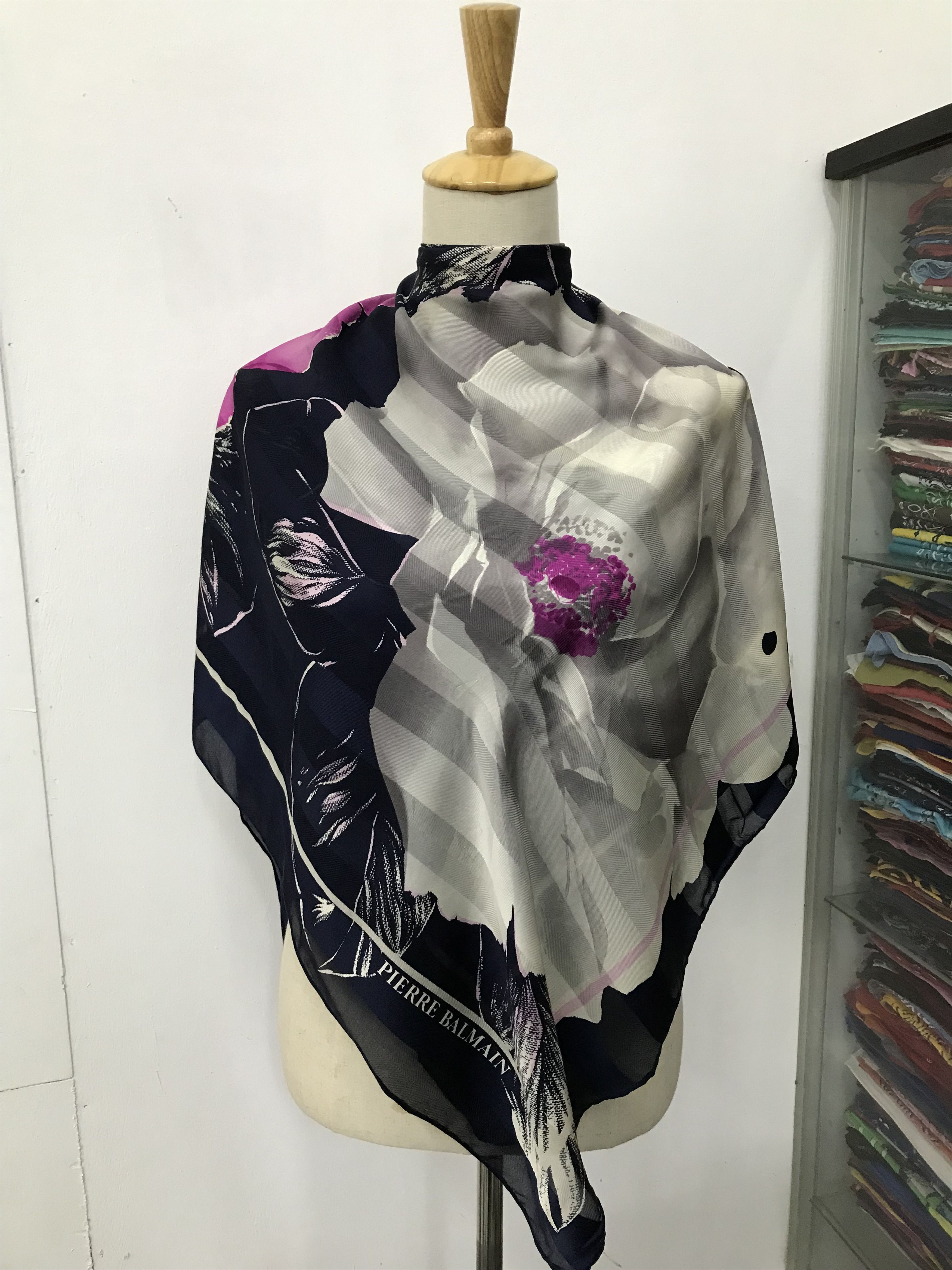 Pierre Balmain Pierre Balmain Silk Scarf Size ONE SIZE - 1 Thumbnail