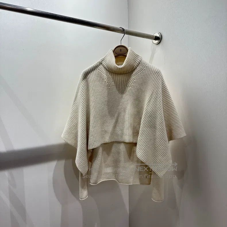 Hermes Hermes Faux Two-Piece Cloak Knit Sweater Size XS / US 0-2 / IT 36-38 - 1 Thumbnail