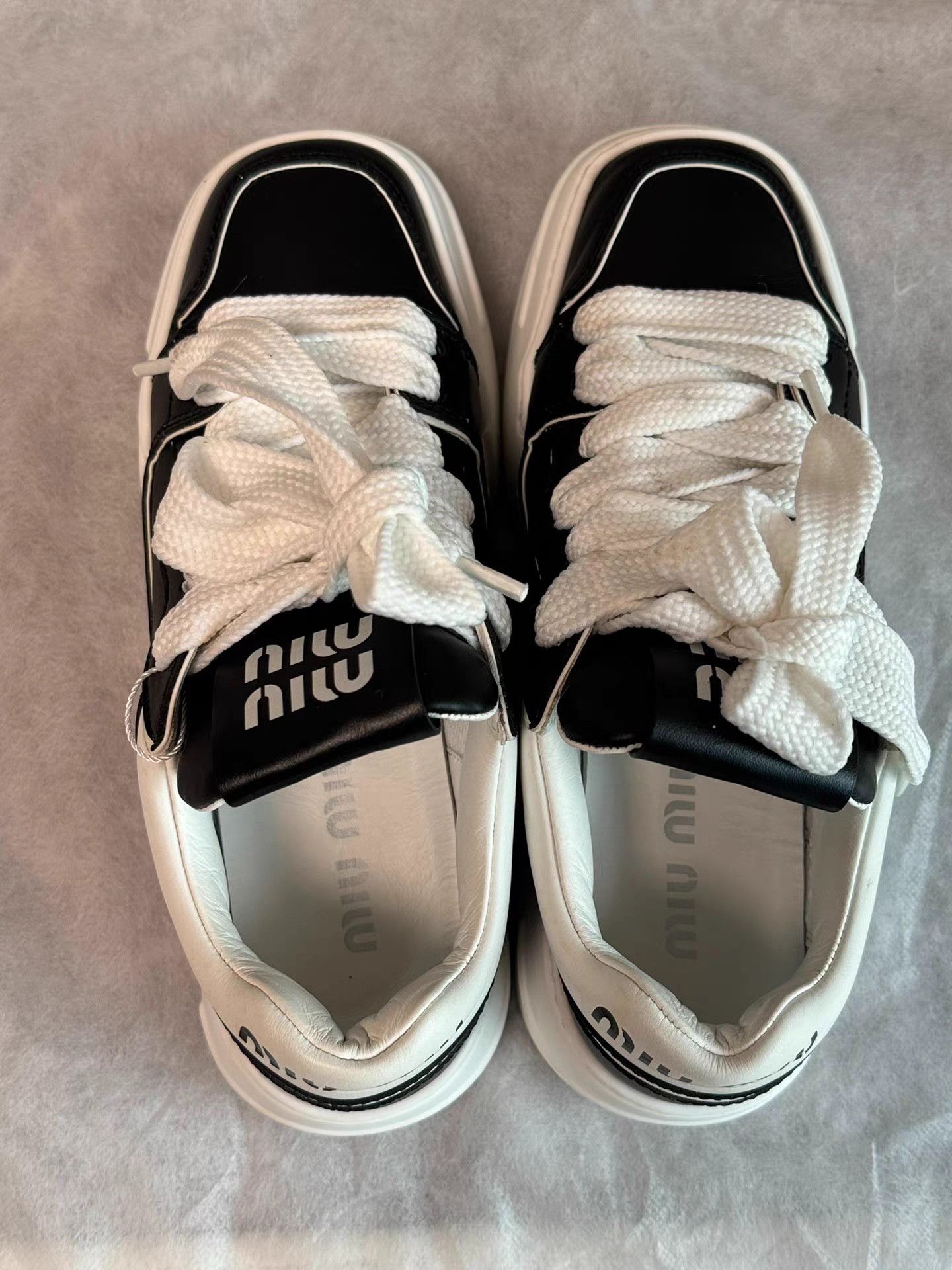 Miu Miu MiuMiu Black & White Panda Sneakers K6 Size US 6 / IT 36 - 4 Thumbnail
