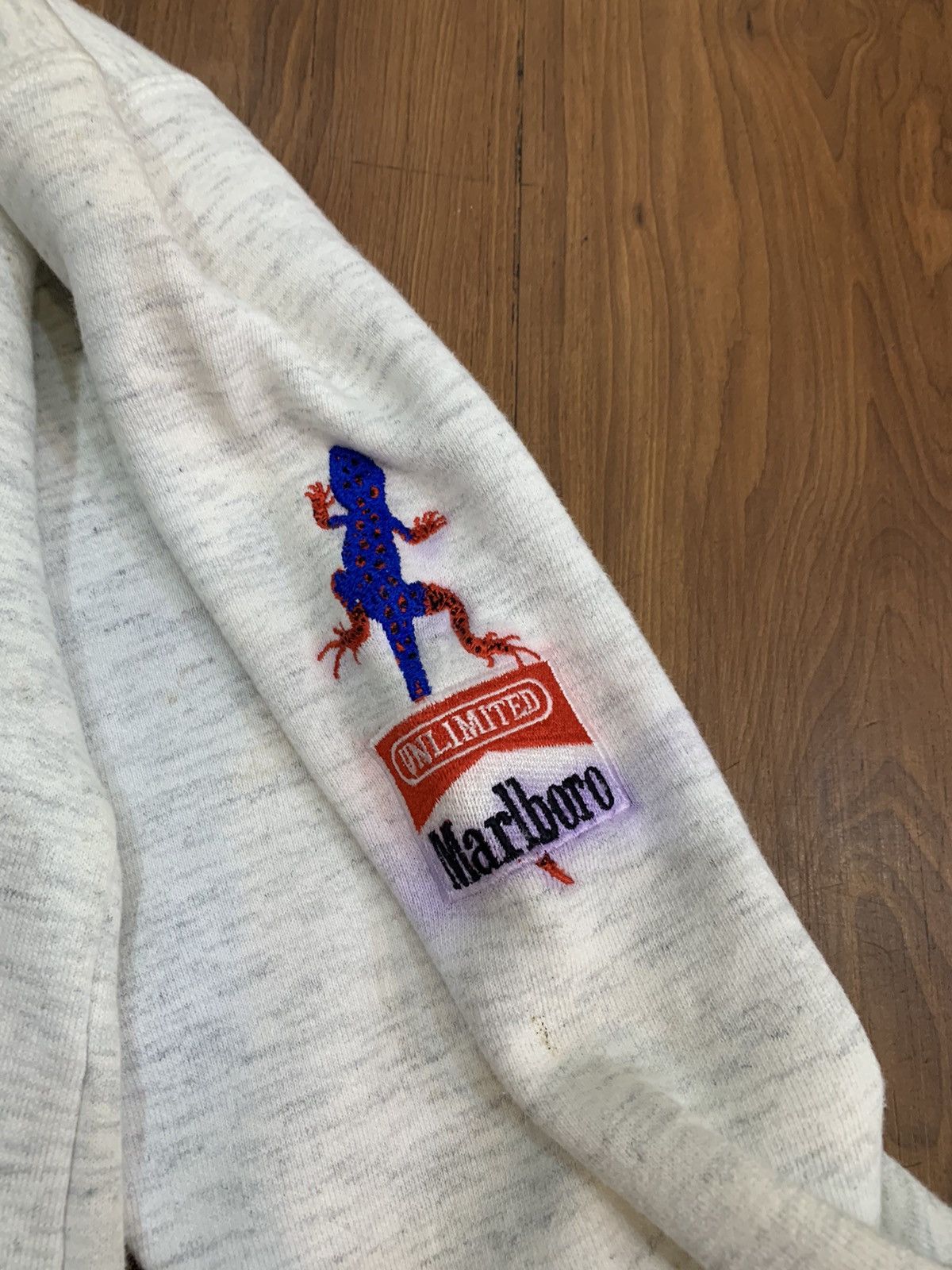 Marlboro × Vintage Vintage Marlboro Unlimited Crewneck Size US XL / EU 56 / 4 - 5 Thumbnail