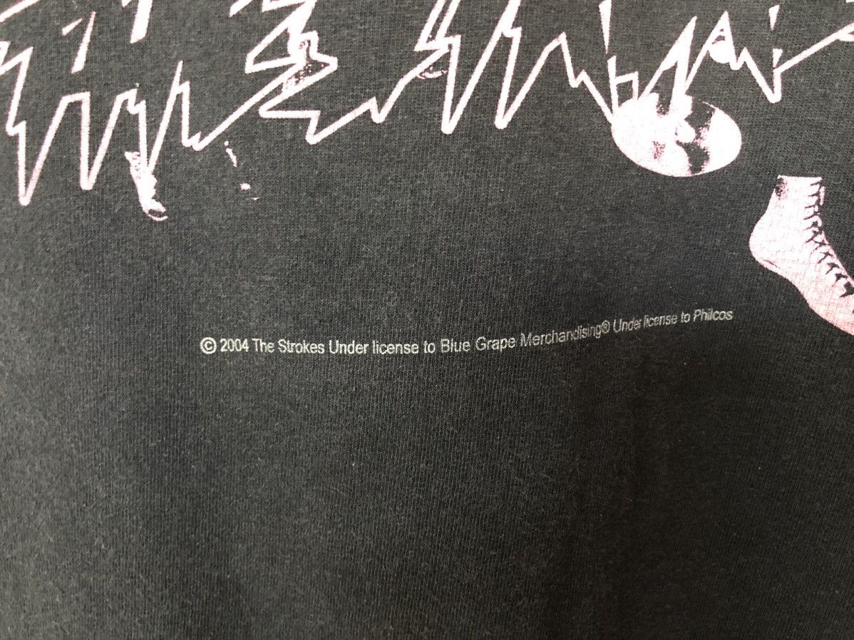 Band Tees Vintage 2004 The Strokes Line Up Rock Band Shirt Tee Size US M / EU 48-50 / 2 - 4 Thumbnail