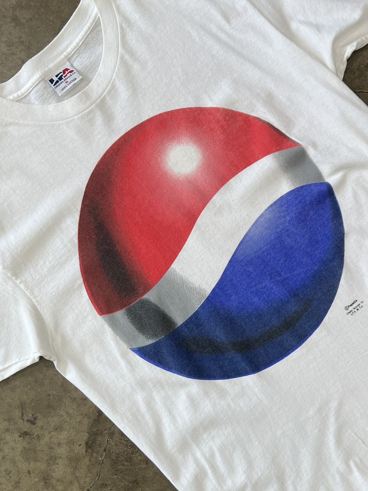 Vintage Vintage 90s Pepsi Logo Single Stitch LFA Tag Tee XL Size US XL / EU 56 / 4 - 1 Thumbnail