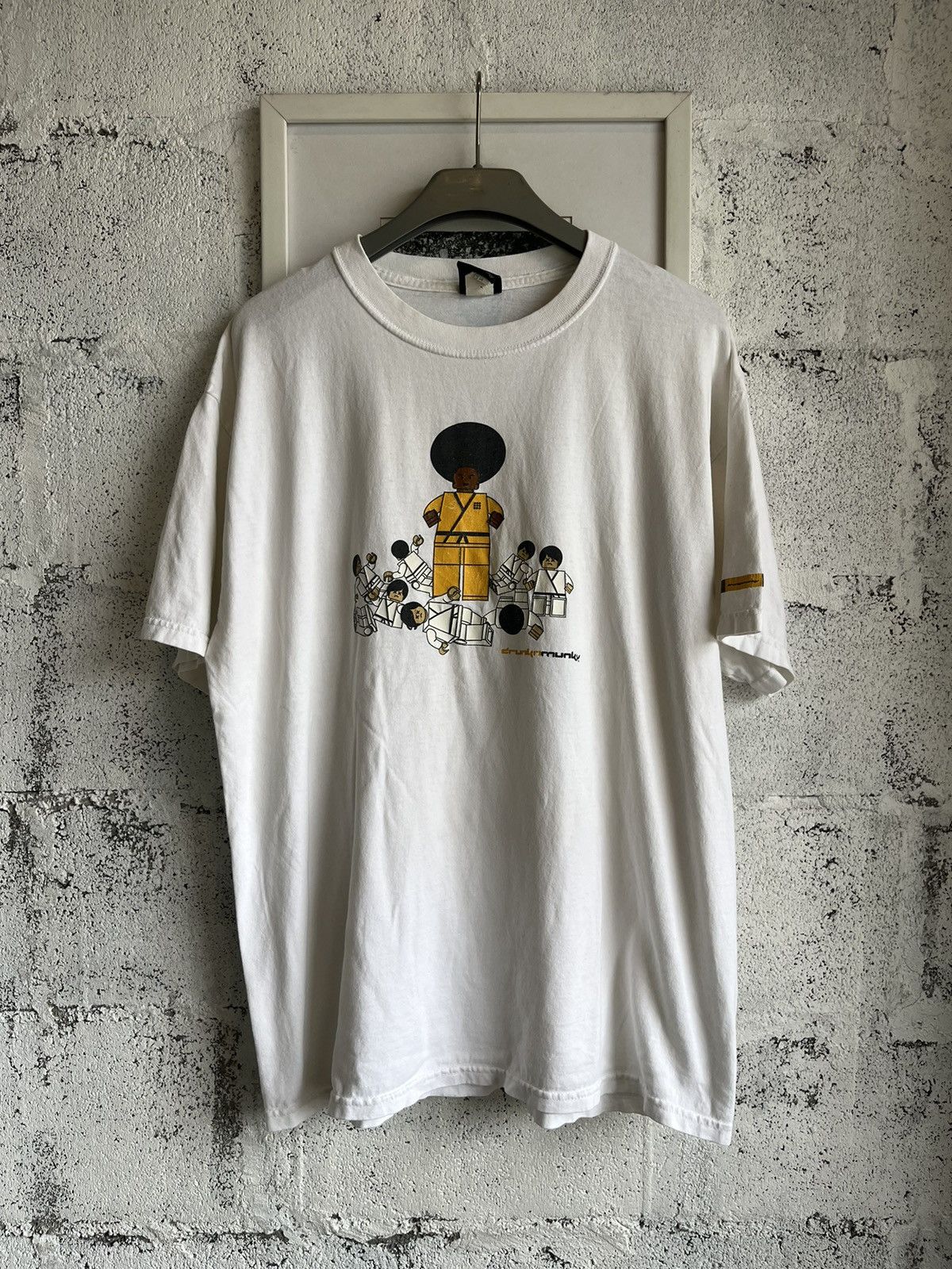 DrunknMunky × Vintage Vintage Drunknmunky karate Lego 00’s T-shirt Size US XL / EU 56 / 4 - 2 Thumbnail
