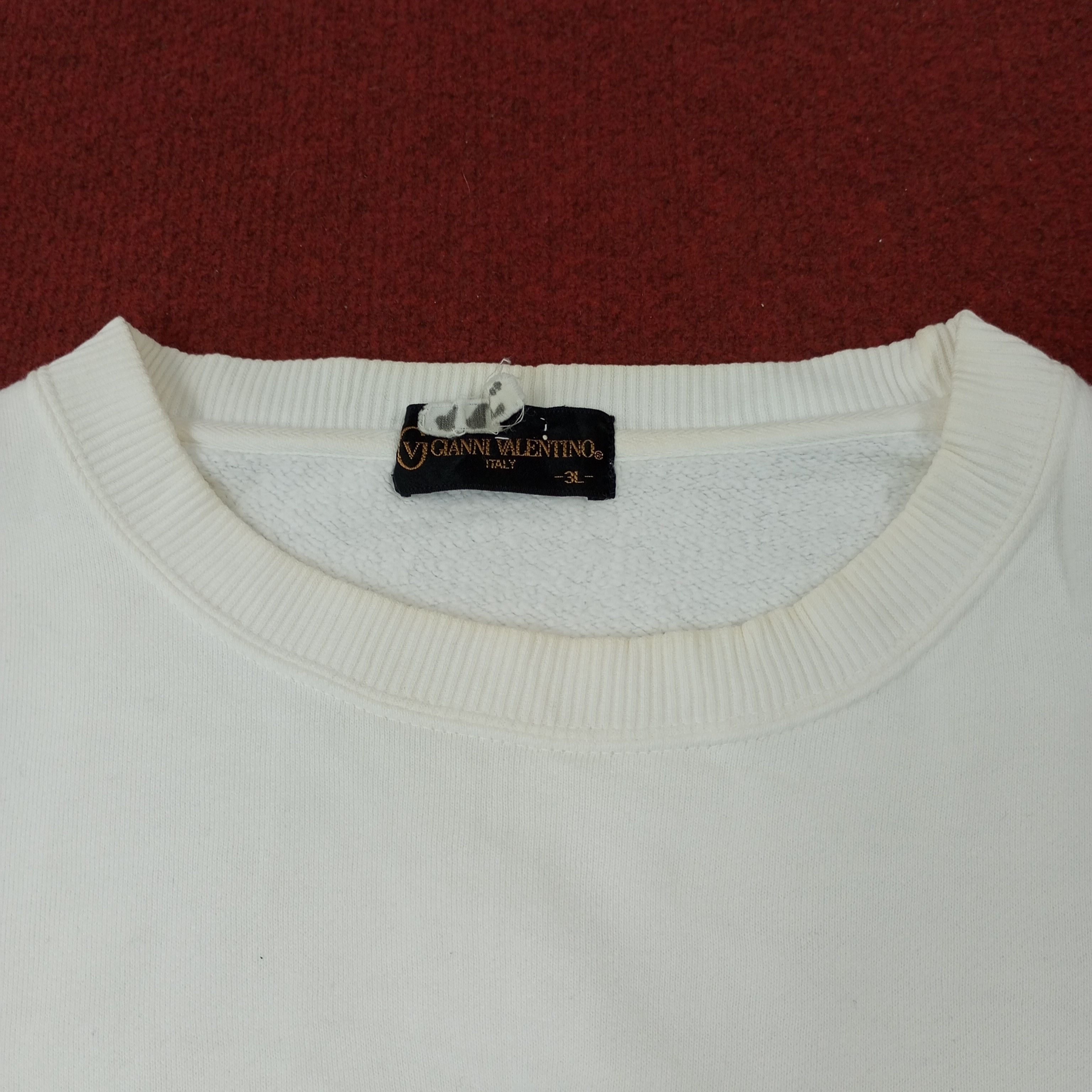 Gianni Valentino × Valentino × Vintage Gianni Valentino Italy Center Design Sweatshirt c218n20 Size US XXL / EU 58 / 5 - 3 Thumbnail