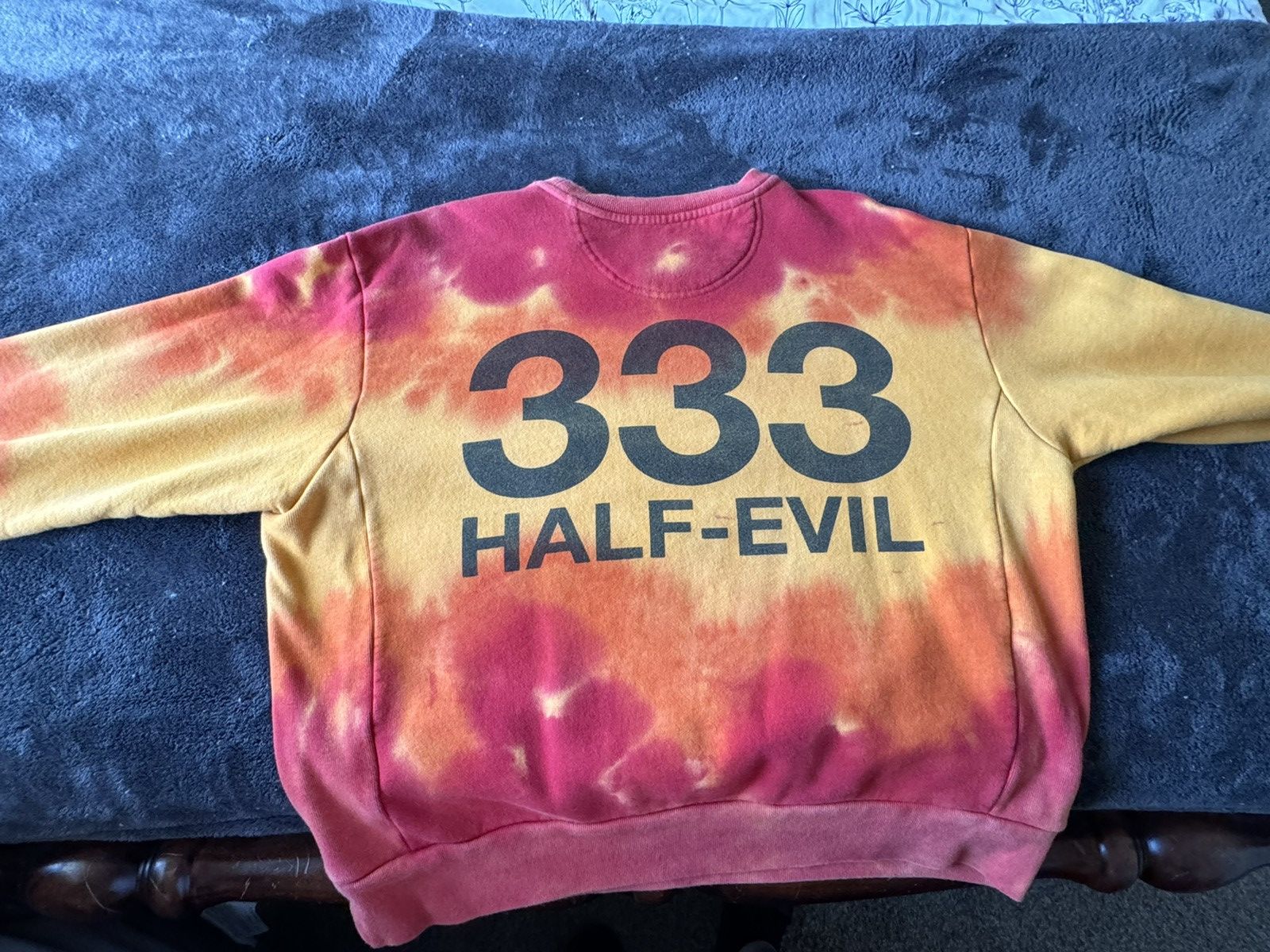 Half Evil Half Evil Crewneck Size US XL / EU 56 / 4 - 2 Thumbnail