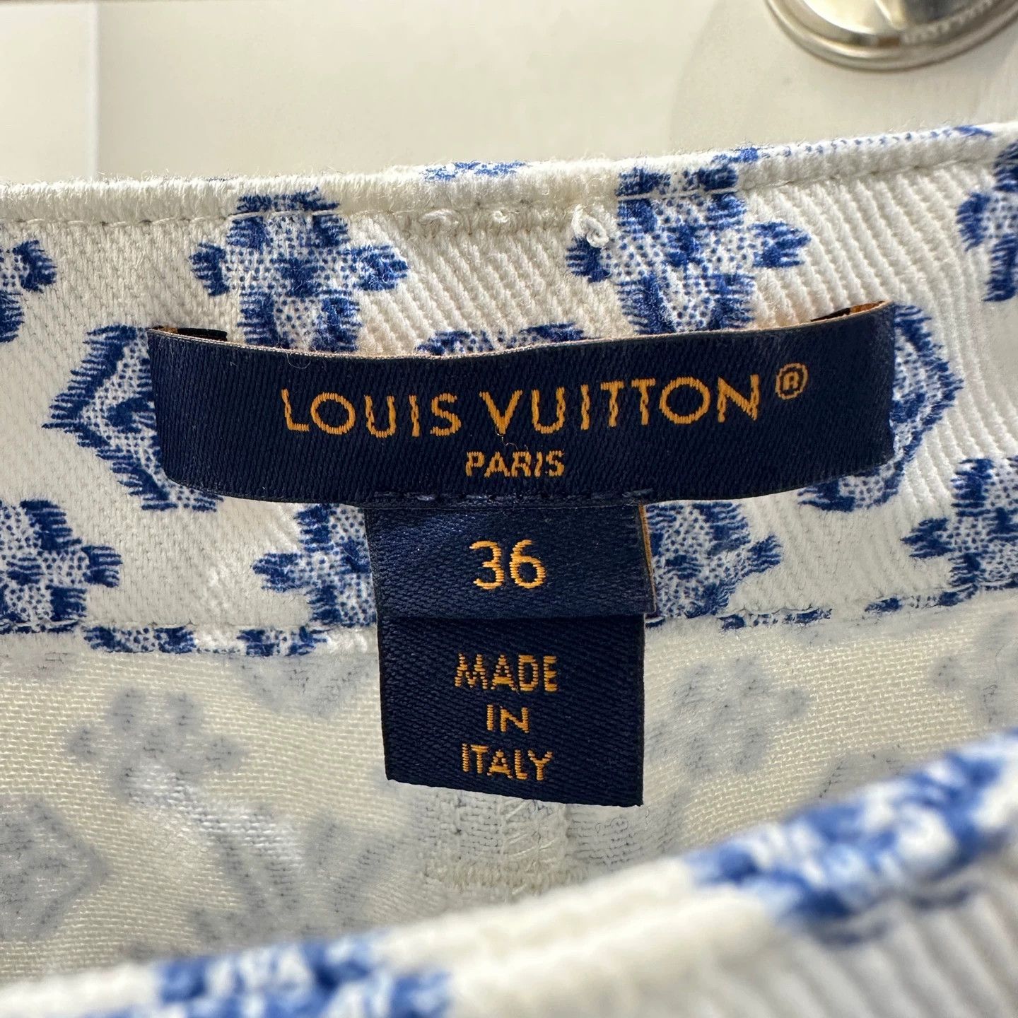 Louis Vuitton Louis Vuitton Blue/White Full LV Leather Jeans 36 Cotton Size 26" / US 2 / IT 38 - 3 Thumbnail