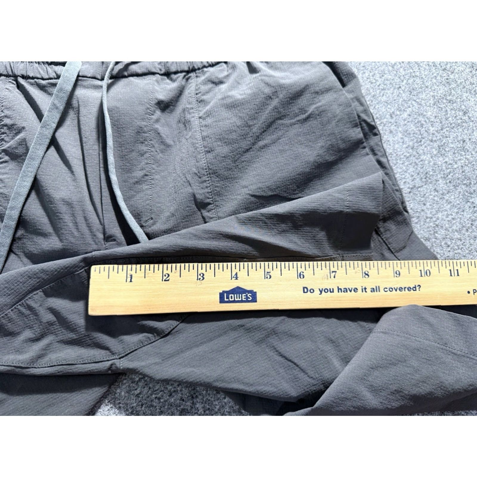 Lululemon Lululemon Shorts Men Athletic Gray 8.5” Inseam M Regular Drawstring Bowline Ripstop Stretch Gym Running Size US 31 - 8 Thumbnail