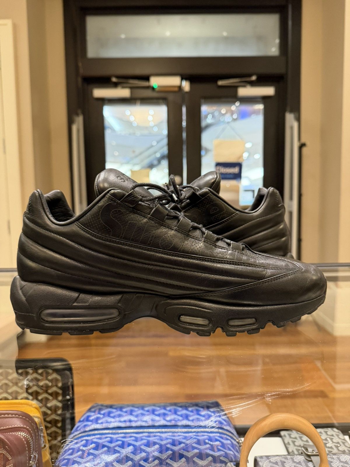 Nike × Supreme Nike Air Max 95 Lux ‘Supreme Triple Black’ Size US 12 / EU 45 - 4 Thumbnail