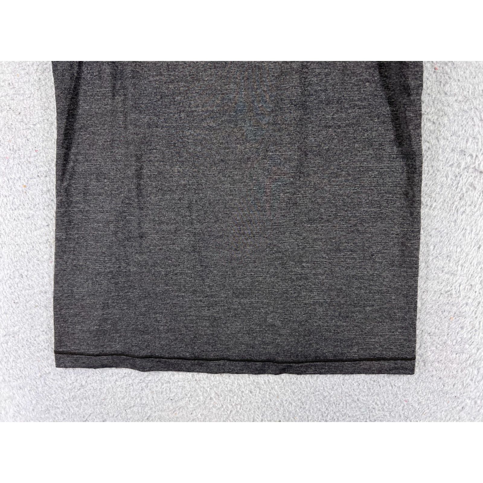Lululemon Lululemon Shirt Women 8 Gray Racerback Tank Round Neck Run Gym Yoga Casual Sleeveless Sports 90s Mens Womens Girls Size M / US 6-8 / IT 42-44 - 5 Thumbnail