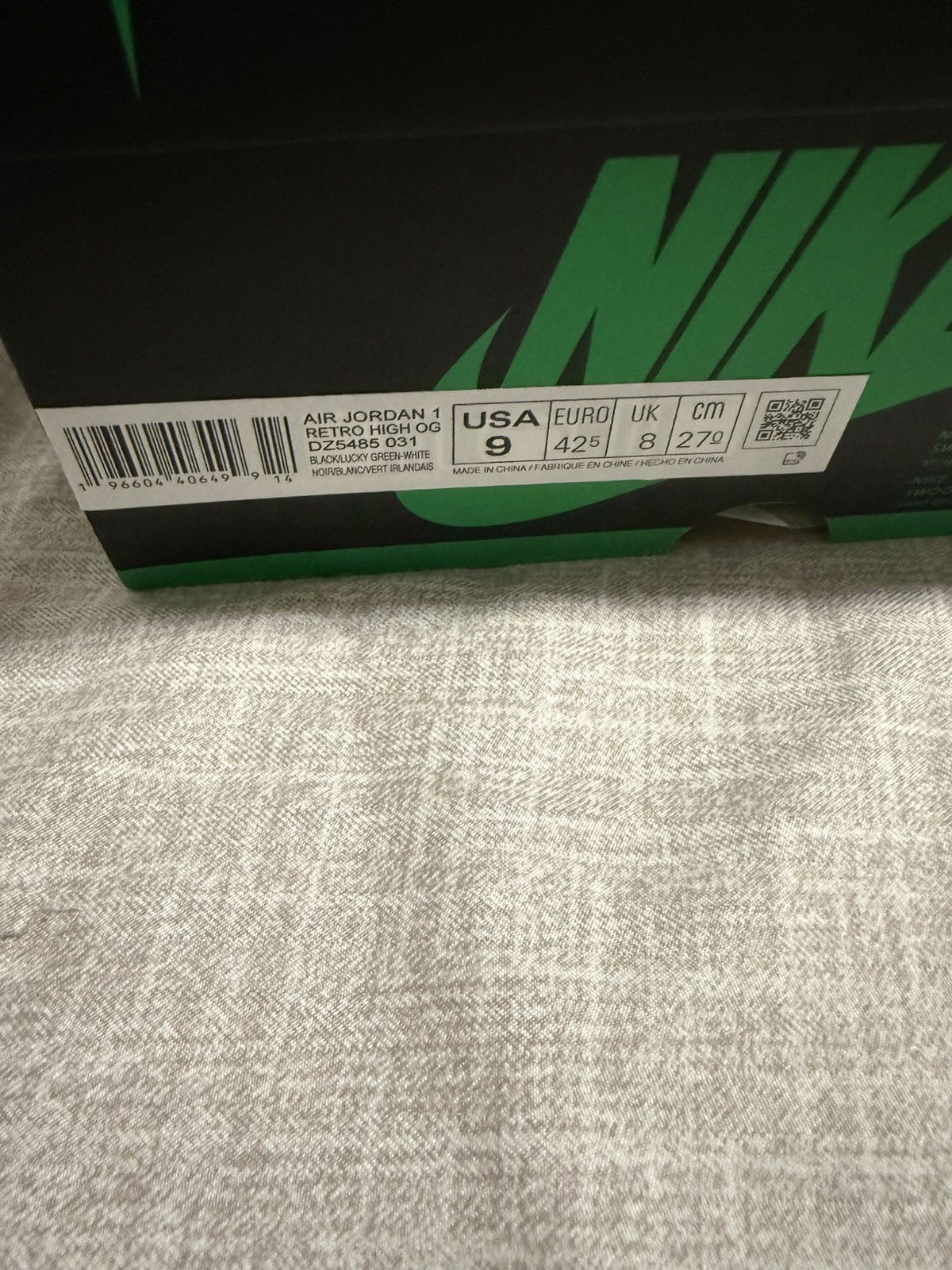 Nike Jordan 1 High Lucky Green Size US 9 / EU 42 - 5 Thumbnail