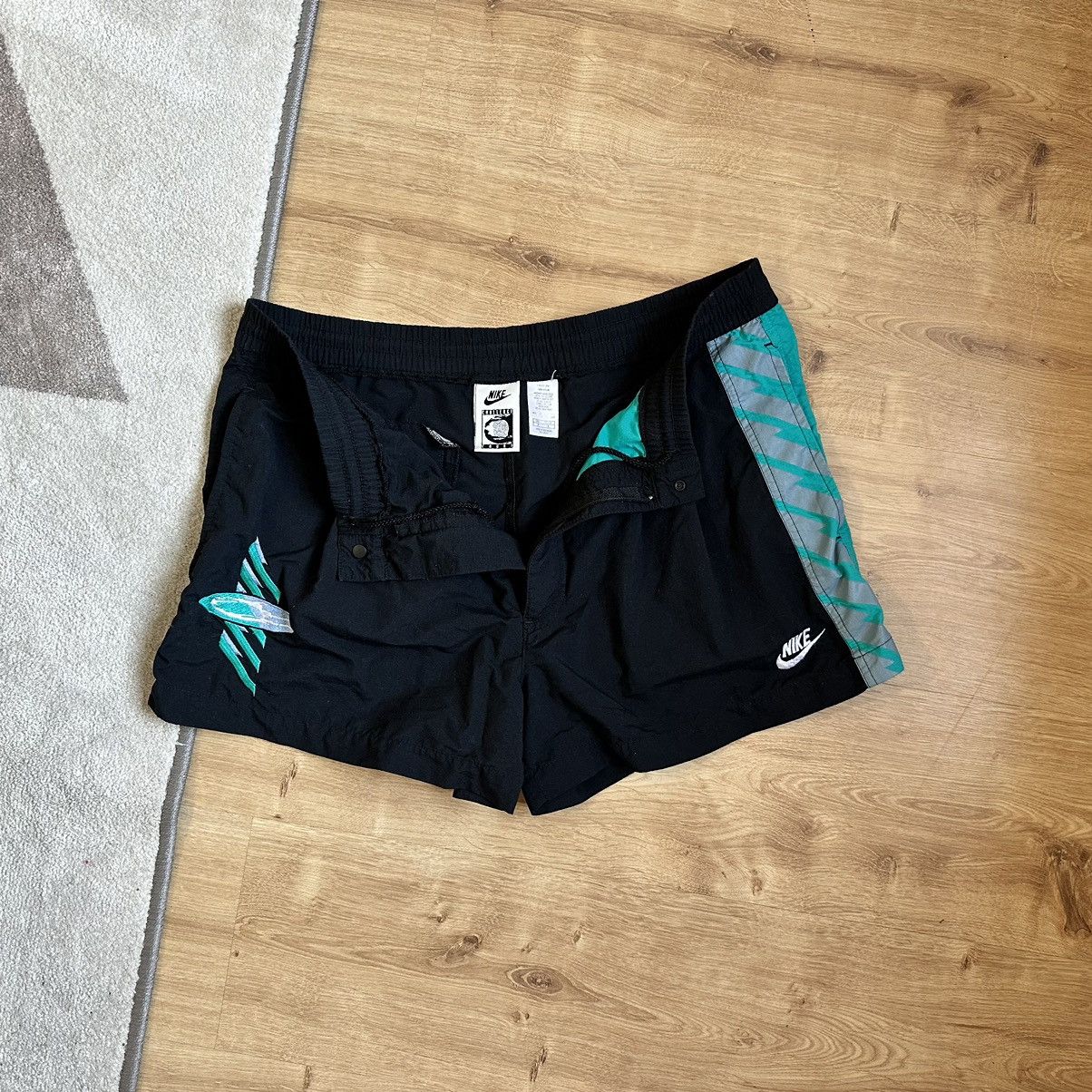 Nike × Vintage Vintage Nike Andre Agassi Tennis Challenge Court Shorts Size US 32 / EU 48 - 1 Thumbnail