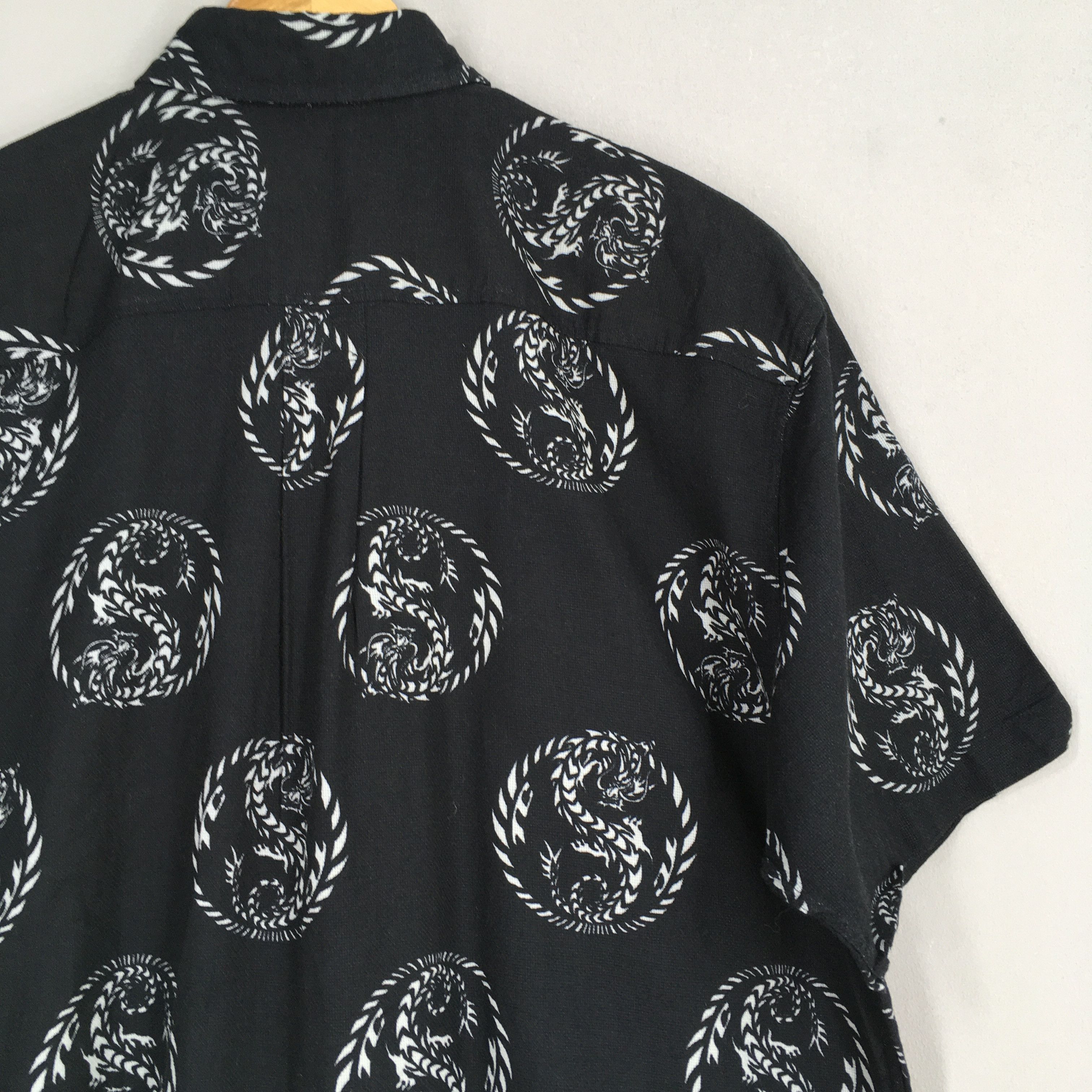 Other Vintage T&C Surf Design Hawaiian Dragon Cotton Shirt Large Size US L / EU 52-54 / 3 - 8 Thumbnail
