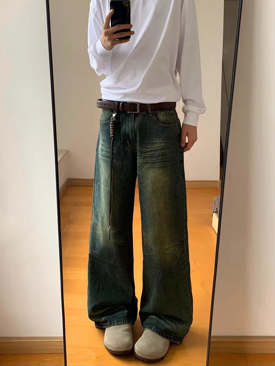 Vintage wide leg washed and distressed baggy jeans
