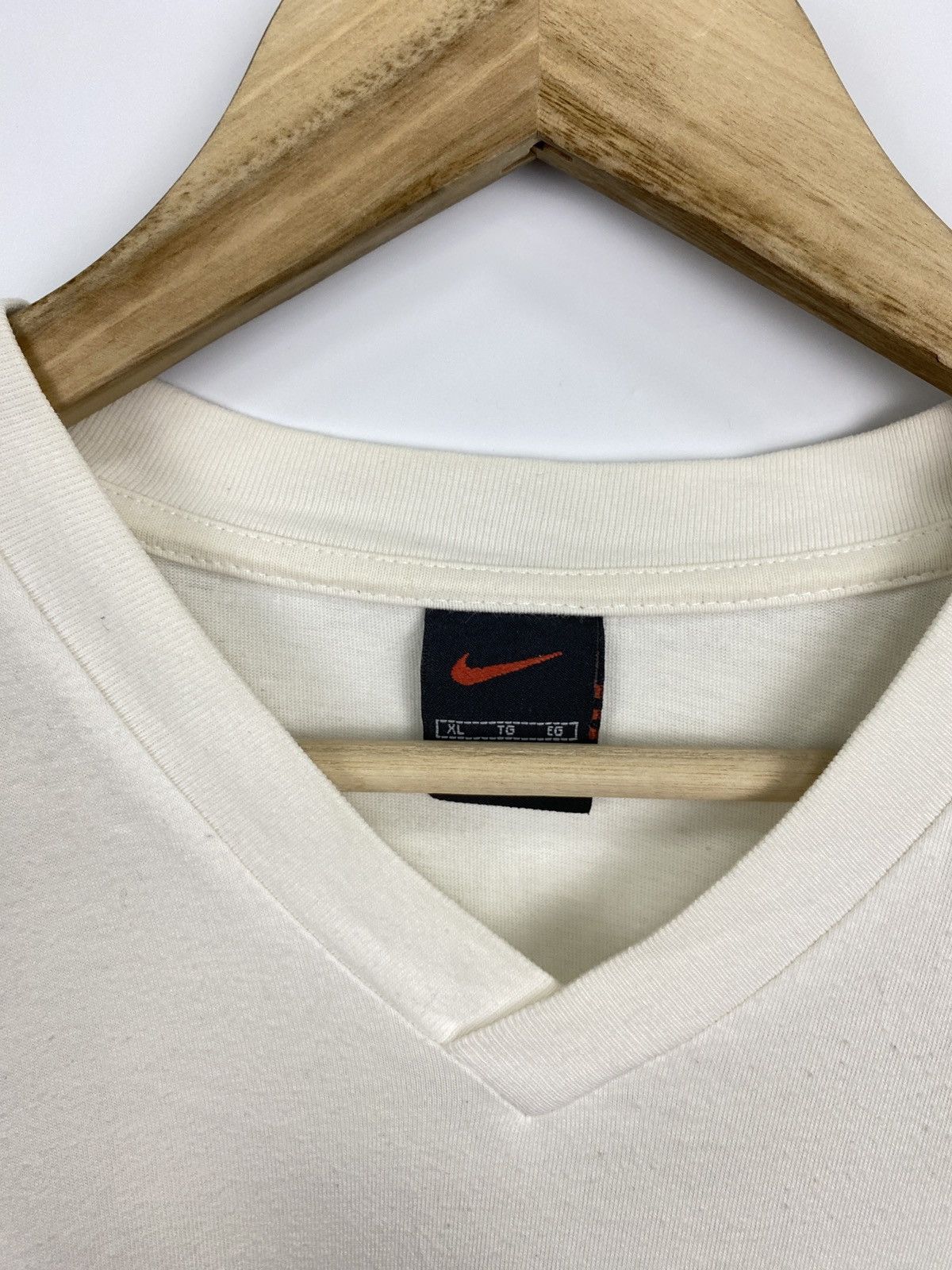 Nike Vintage 90s Nike Swoosh Retro T-Shirt Hype Size US XL / EU 56 / 4 - 5 Thumbnail