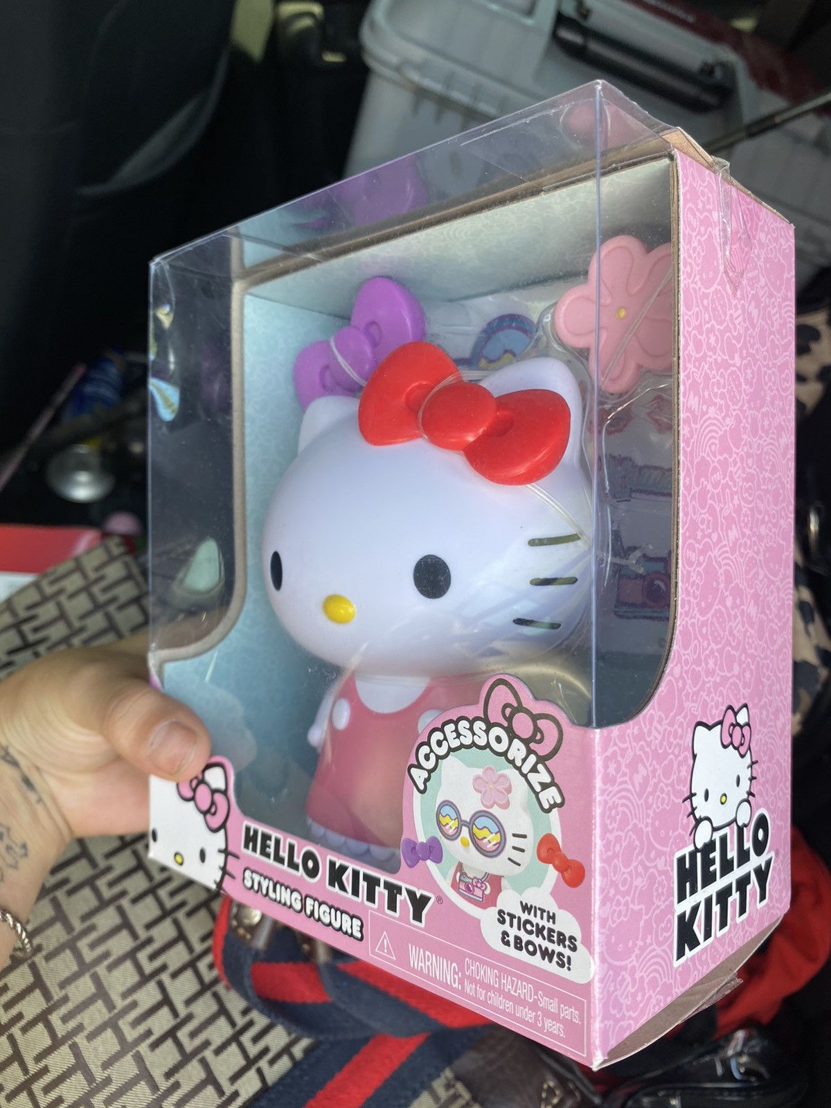 Hello Kitty figure