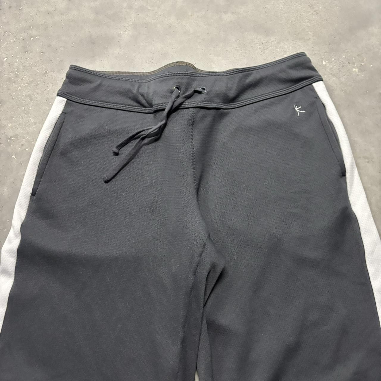 Japanese Brand × Vintage Crazy Vintage Y2K/2000s Grey Striped Skater Essential Sweatpants! Size US 32 / EU 48 - 3 Thumbnail
