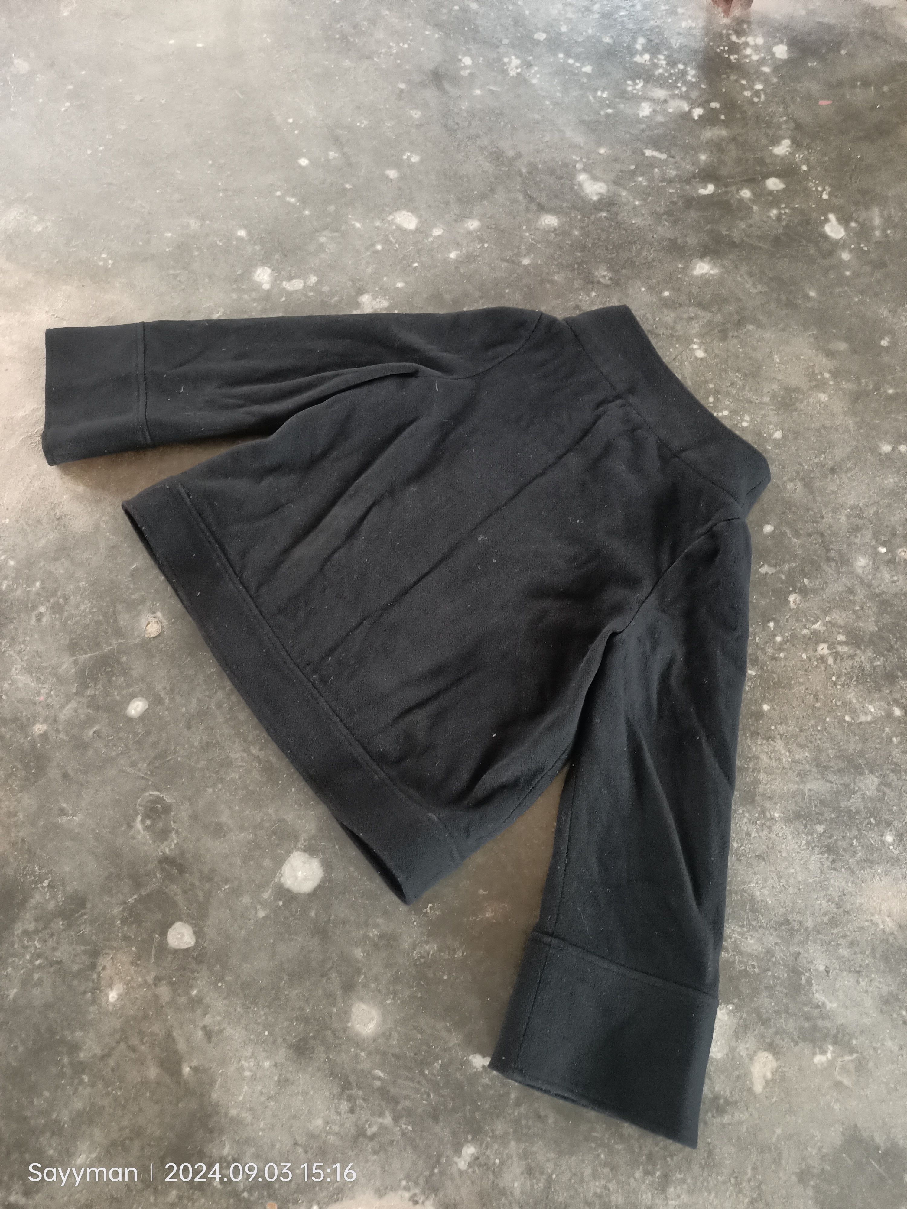 Issey Miyake VINTAGE CROPPED QUILTED JACKET IS ISSEY MIYAKE Size US M / EU 48-50 / 2 - 4 Thumbnail