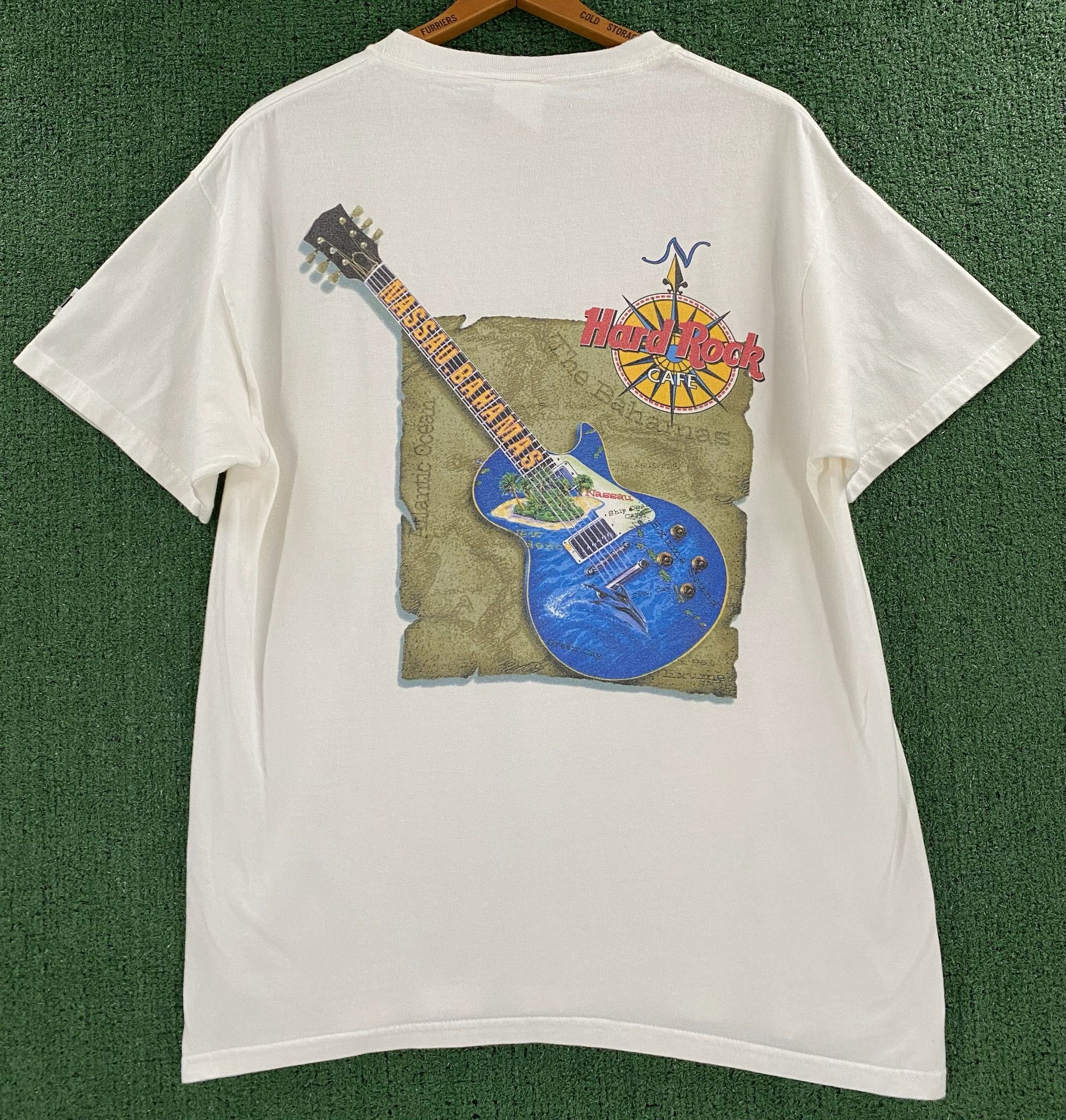 Hard Rock Cafe 90’s Hard Rock Cafe Nassau Bahamas Heavy T-Shirt Large Size US L / EU 52-54 / 3 - 1 Thumbnail