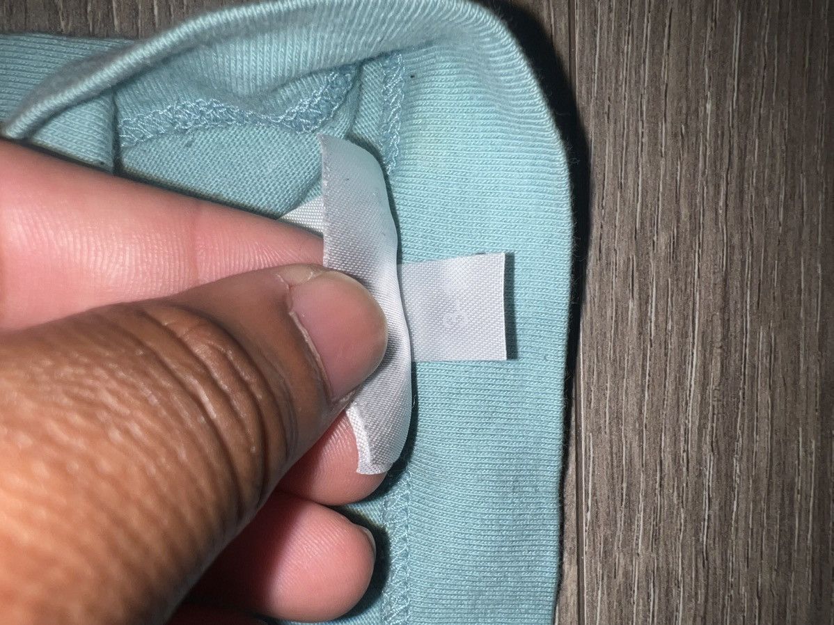 Kaws × Uniqlo Kaws x Uniqlo 2019 Collab Size US L / EU 52-54 / 3 - 4 Thumbnail