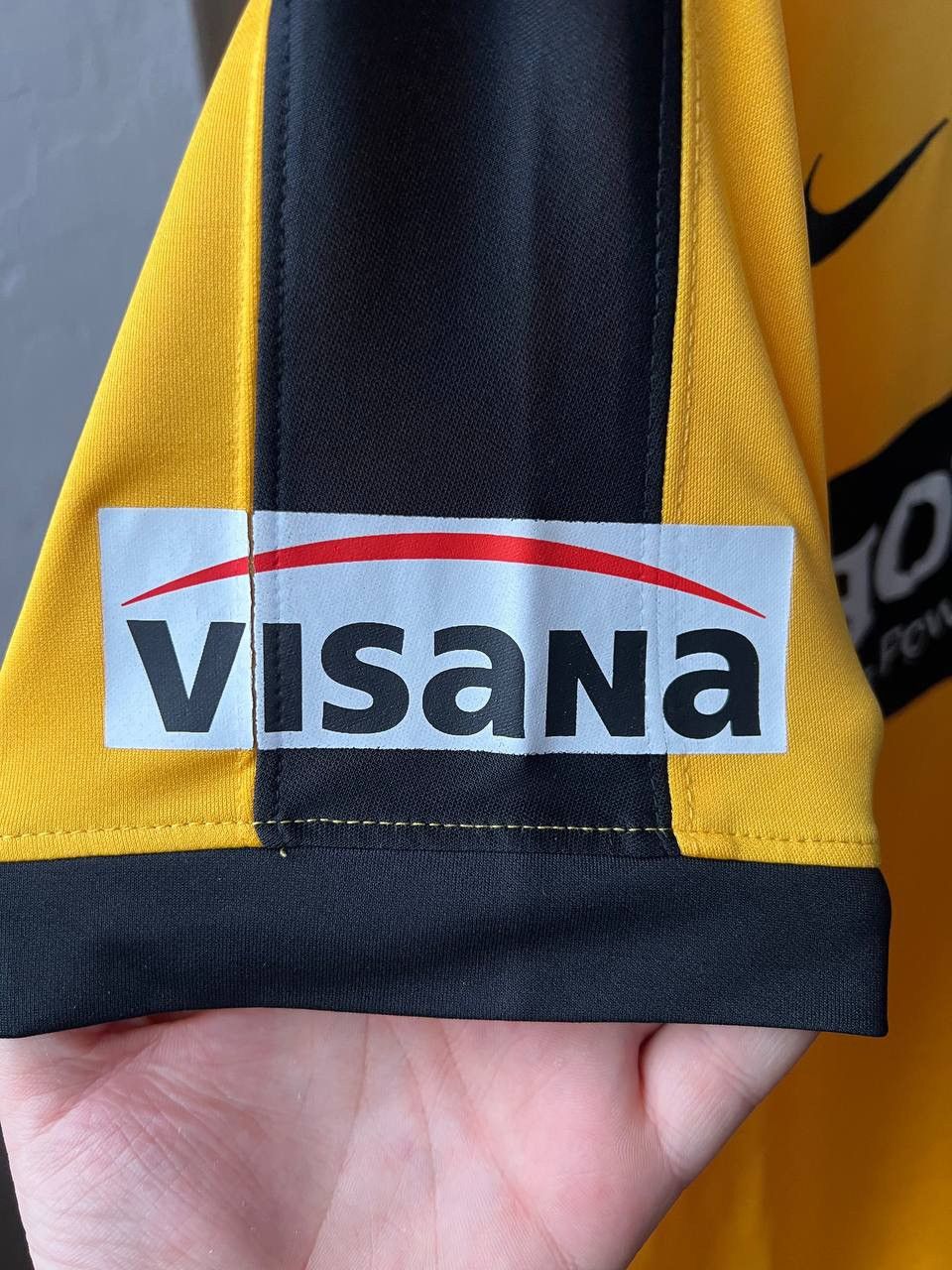 Nike 2016/17 BSC YOUNG BOYS HOME SOCCER JERSEY FOOTBALL SHIRT M Size US M / EU 48-50 / 2 - 8 Thumbnail