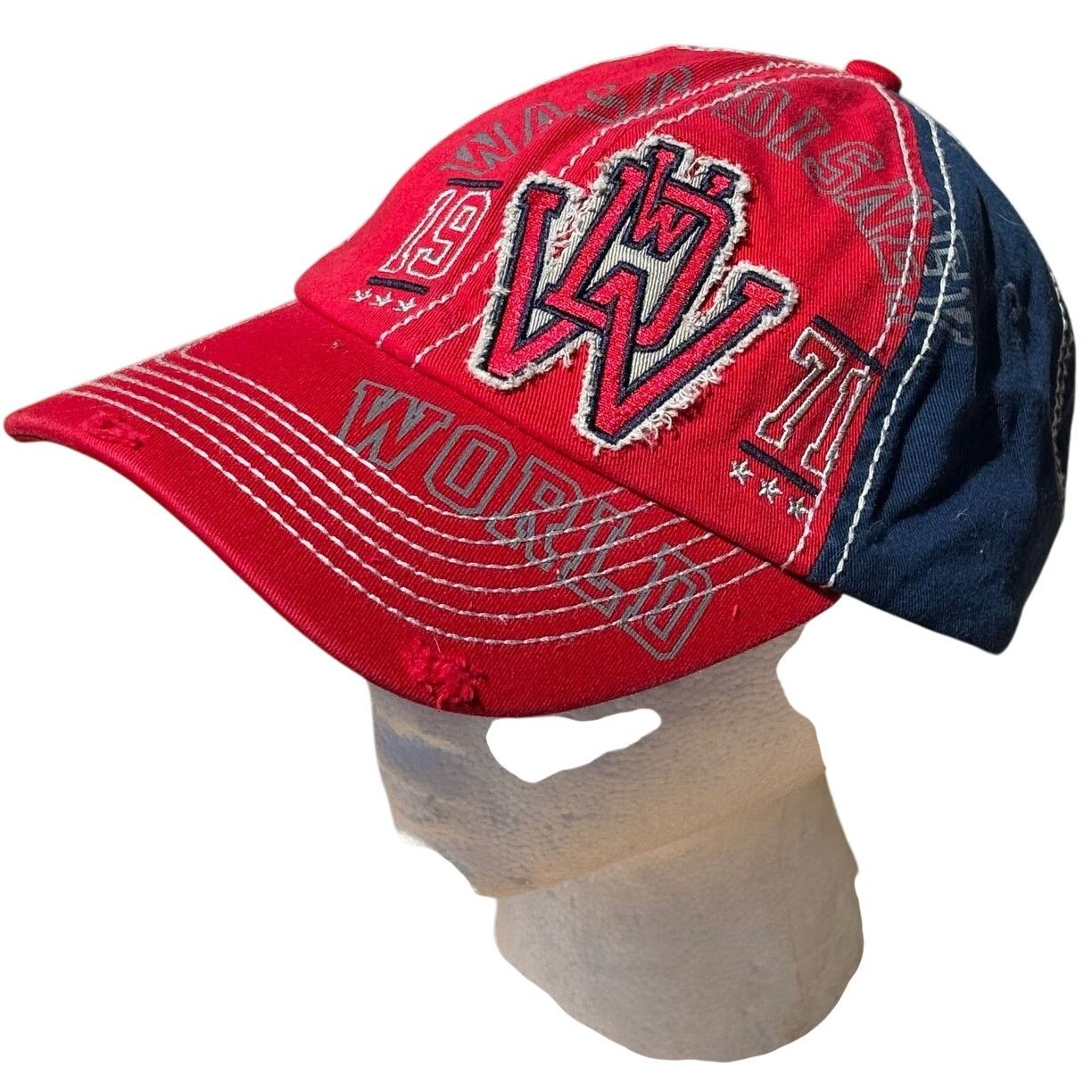 Disney Red Walt Disney World Women's Hat Size ONE SIZE - 2 Thumbnail