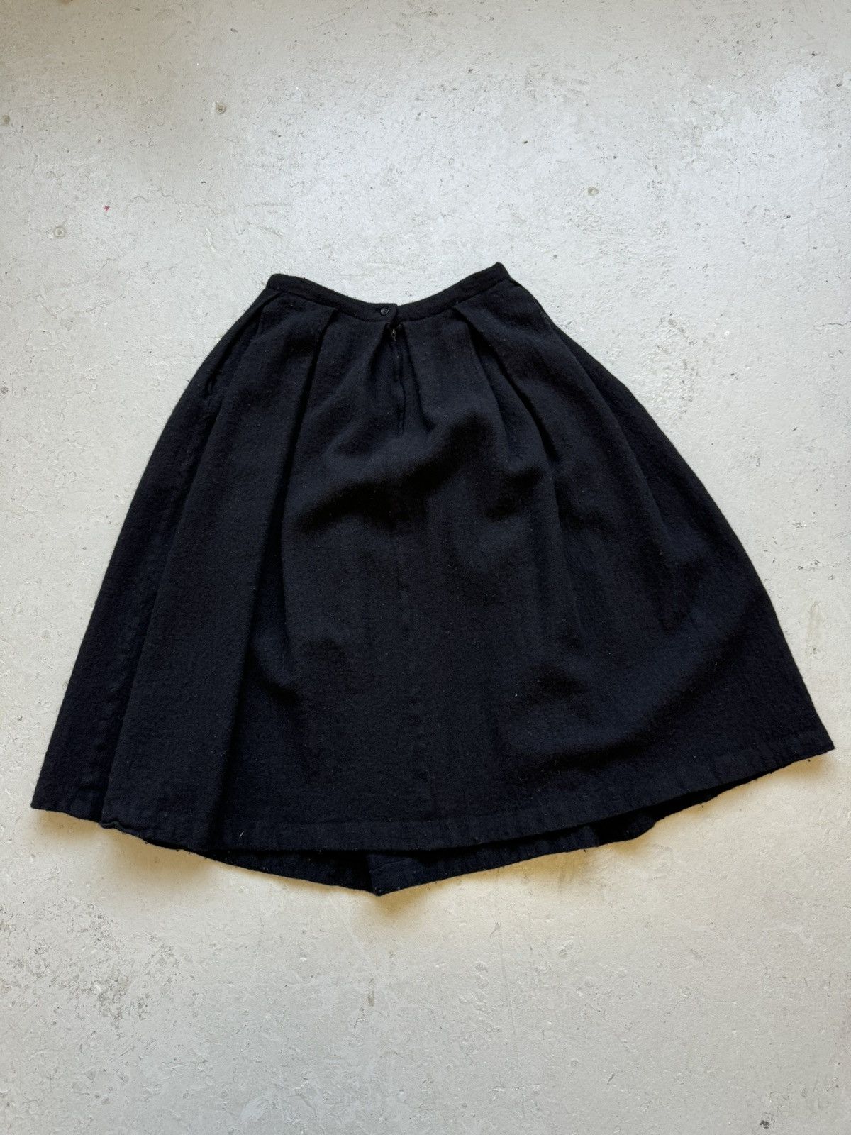Comme des Garcons Comme Des Garcons Wool Skirt Size US 32 / EU 48 - 1 Thumbnail