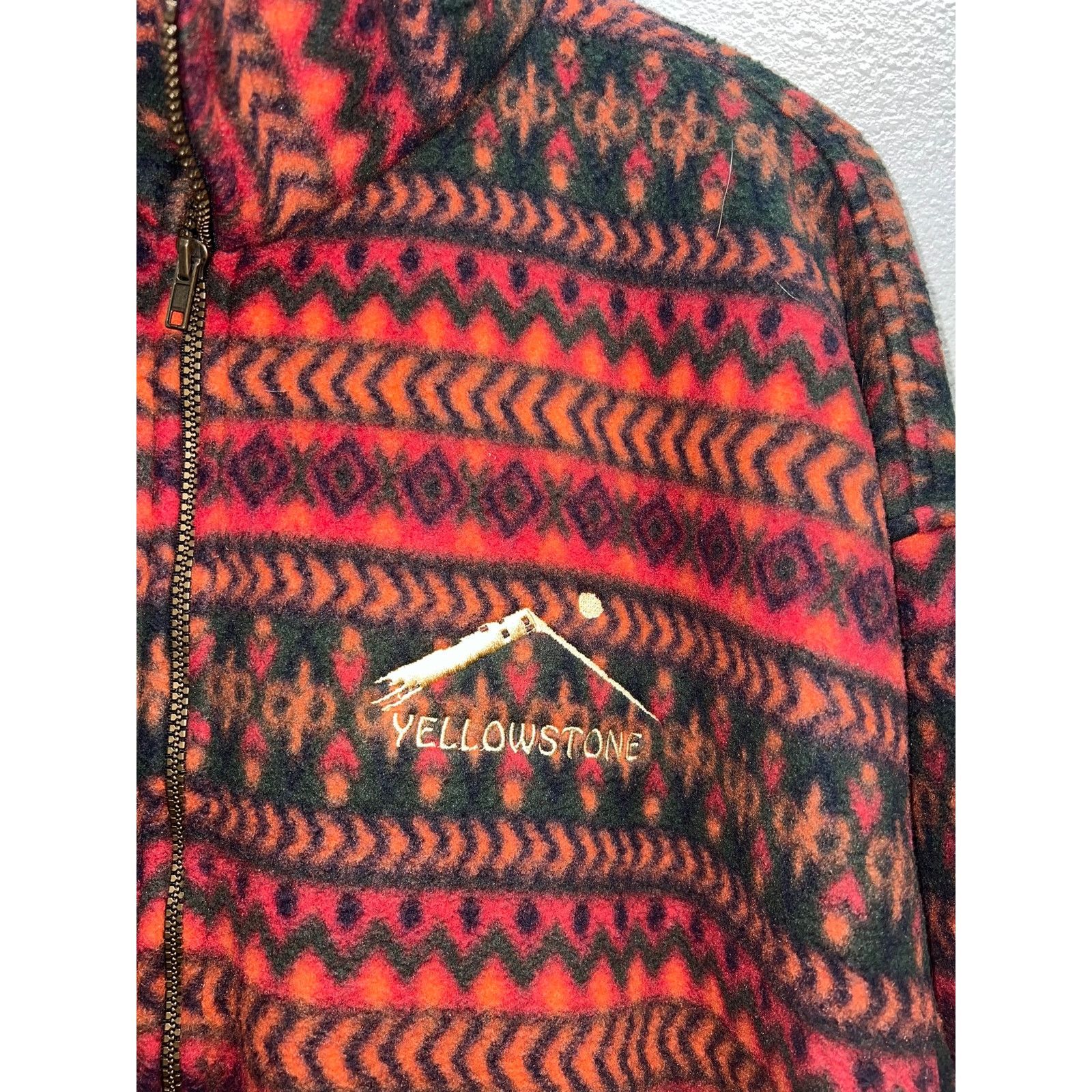 Vintage Vintage Yellowstone Sweatshirt Native Aztec Southwest XL Size US XL / EU 56 / 4 - 3 Thumbnail