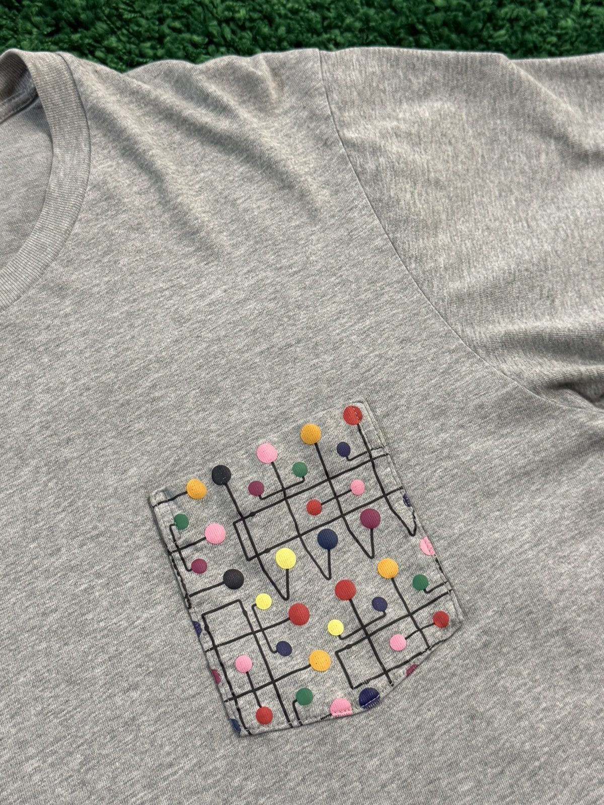 Uniqlo Uniqlo x Eames x SPRZNY Mid Century Pocket Dot Tee Large Size US L / EU 52-54 / 3 - 4 Thumbnail