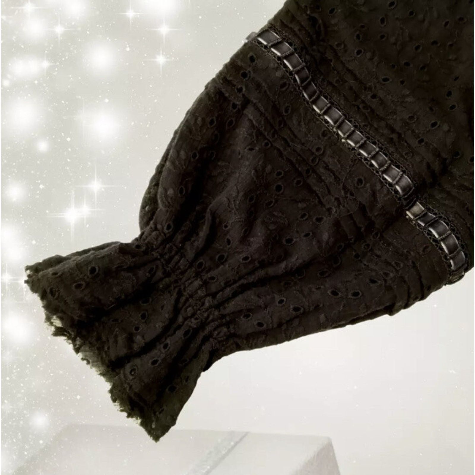 Free People Free People Darcy Eyelet Blouse Black women sizes L A002087 Size L / US 10 / IT 46 - 5 Thumbnail