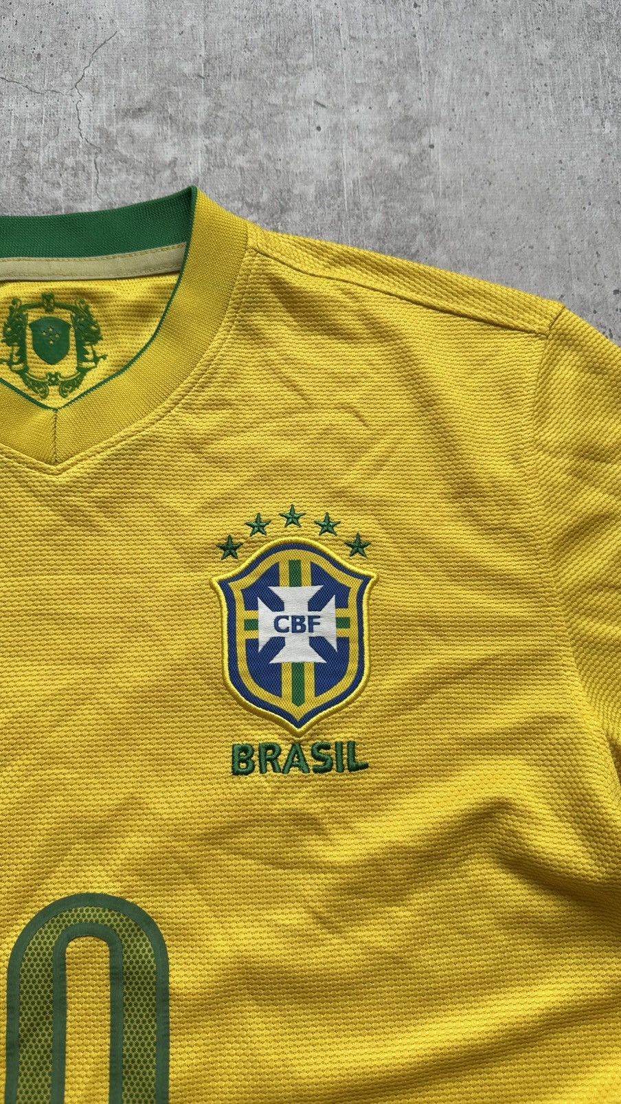 Nike 2012 Nike Brazil Ronaldinho #10 Vintage Soccer Jersey Size US S / EU 44-46 / 1 - 4 Thumbnail