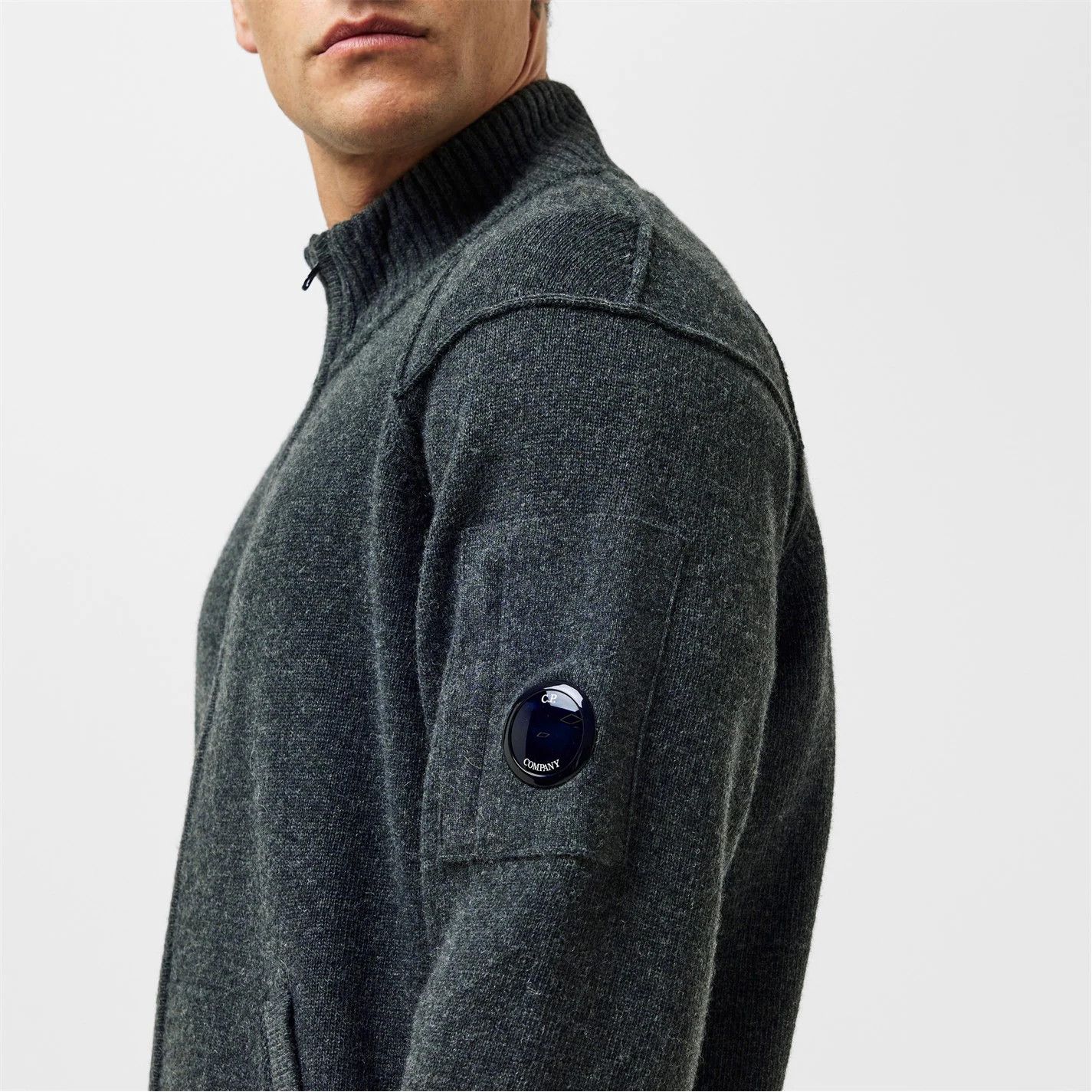 C.P. Company o1g2r1mq0426 Technical Cardigan in Dark Grey Size US M / EU 48-50 / 2 - 5 Thumbnail