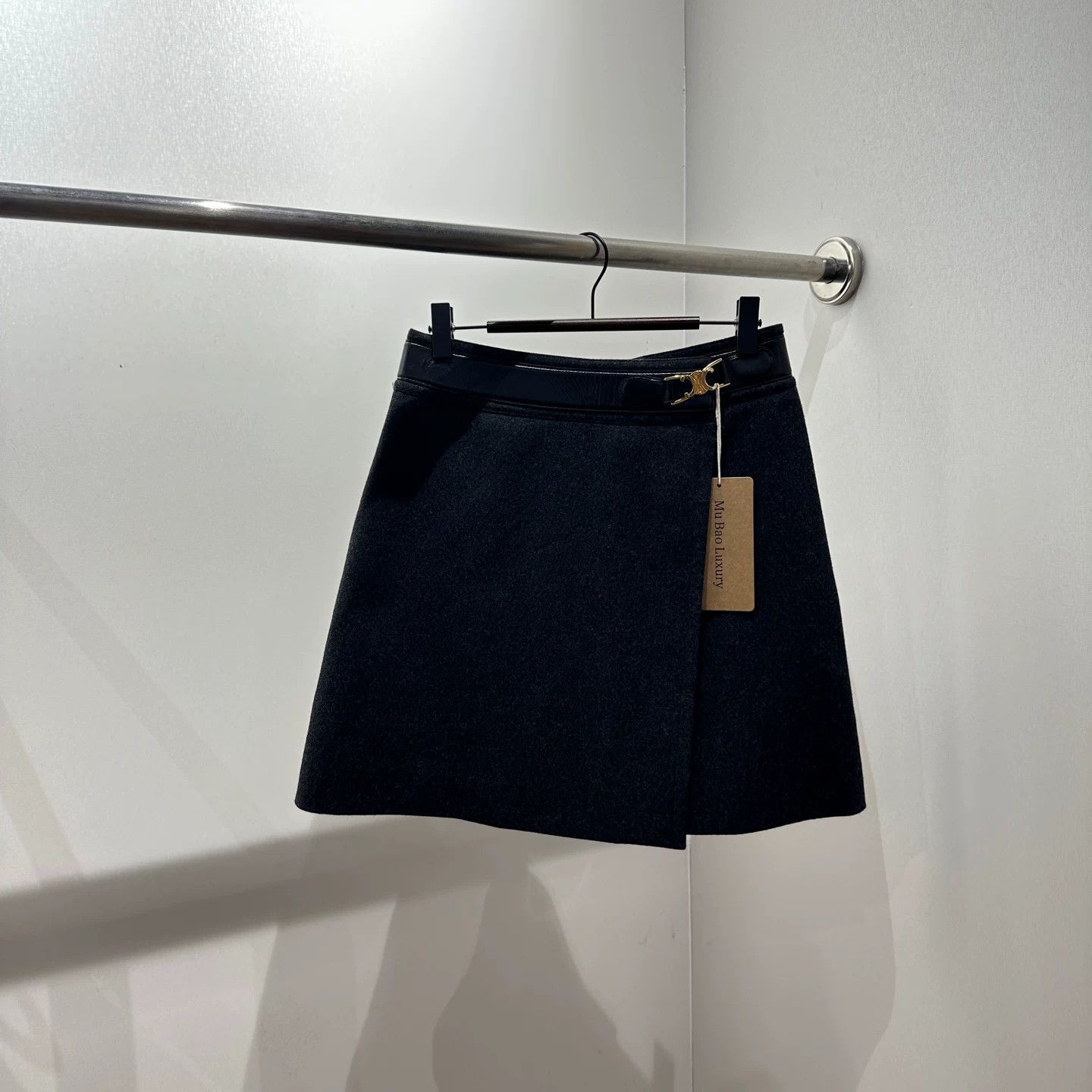 Celine Celine Wool Gold T-Shirt it_36 Women Size XS / US 0-2 / IT 36-38 - 1 Thumbnail