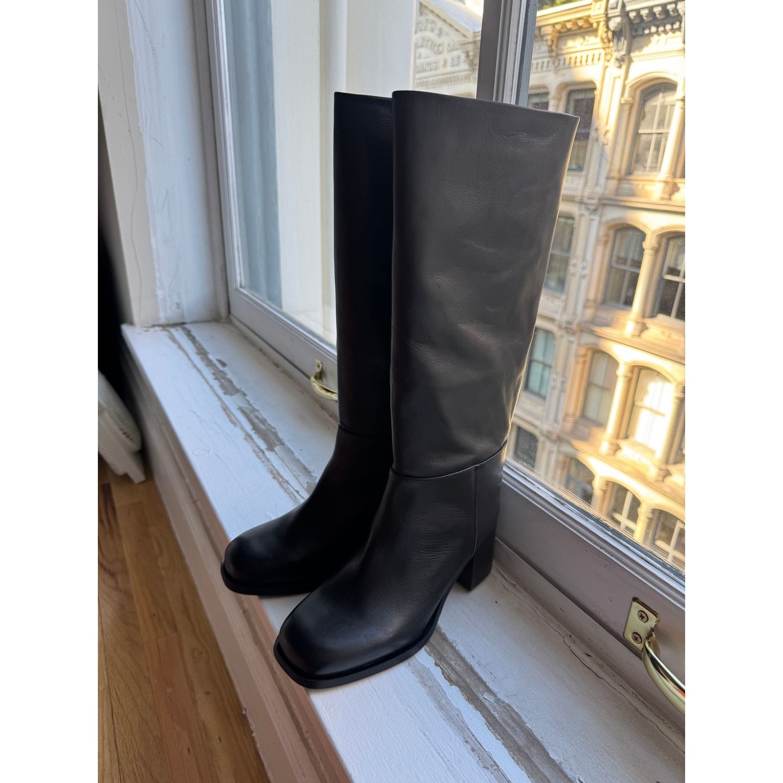 Cos COS Black Leather Knee High Boots EU 40 US 9 Size US 9 / IT 39 - 1 Thumbnail