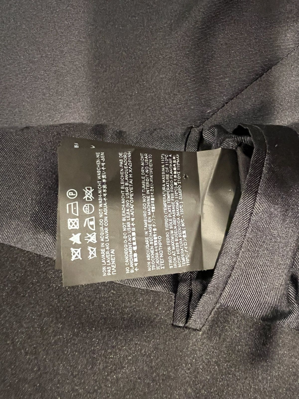 Saint Laurent Paris Saint Laurent Hedi Slimane Le Smocking blazer. 54/44. $3850 Size 44R - 13 Thumbnail