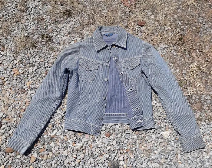 image of r By 45Rpm Cropped Style Denim Jacket, Women's (Size Small)